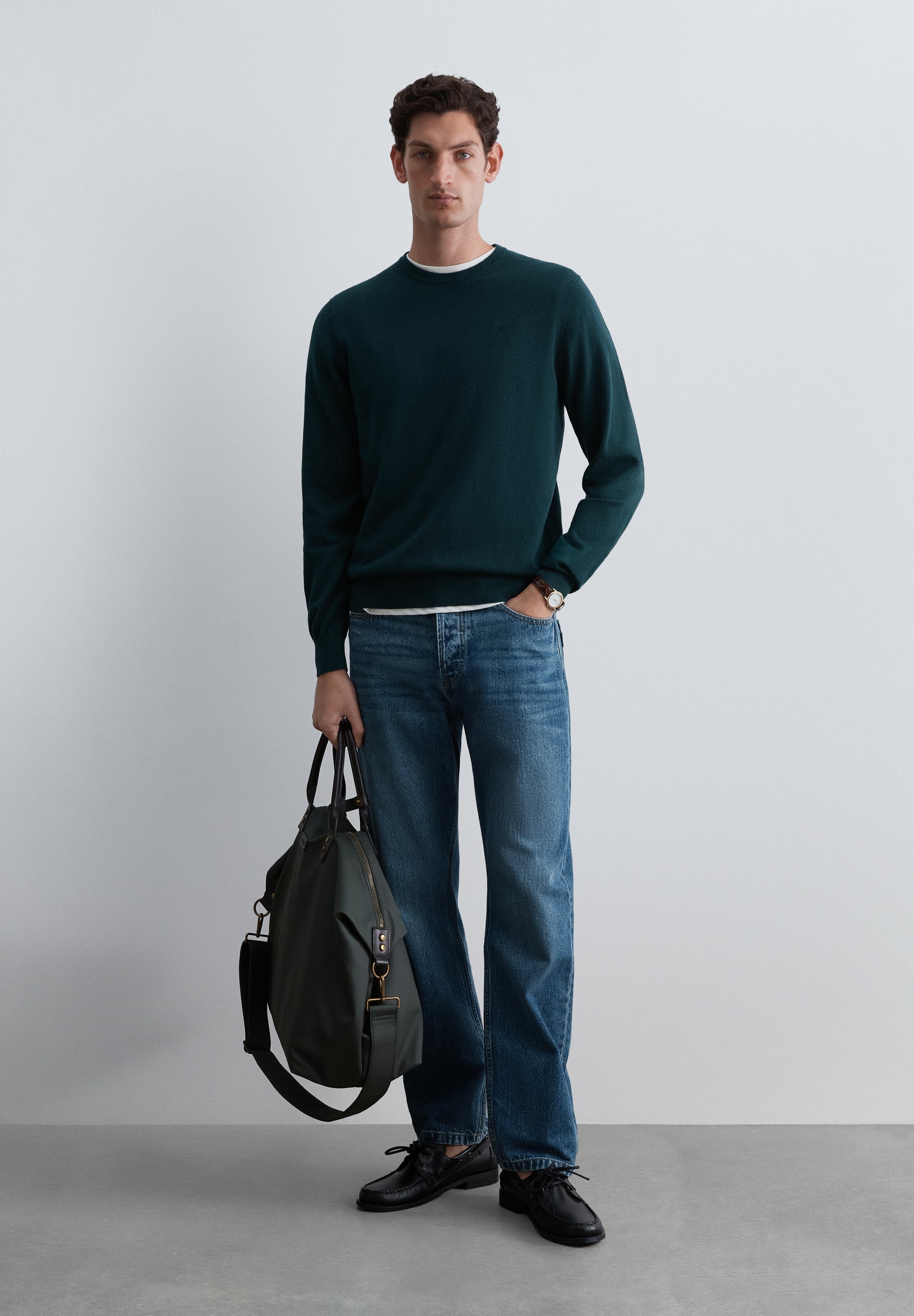 KNIT ROUND NECK SWEATER