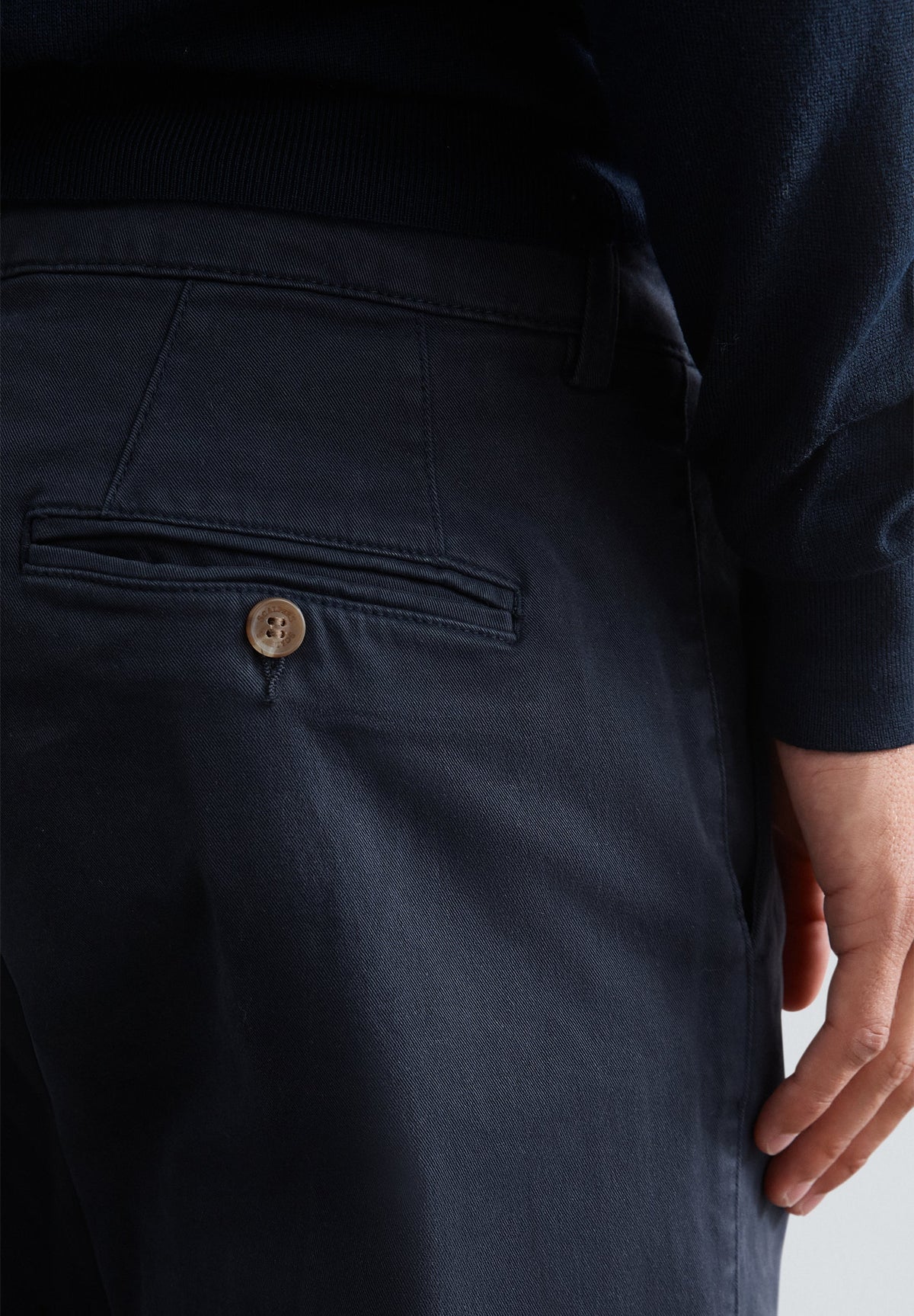 CHINO TROUSERS WITH DARTS