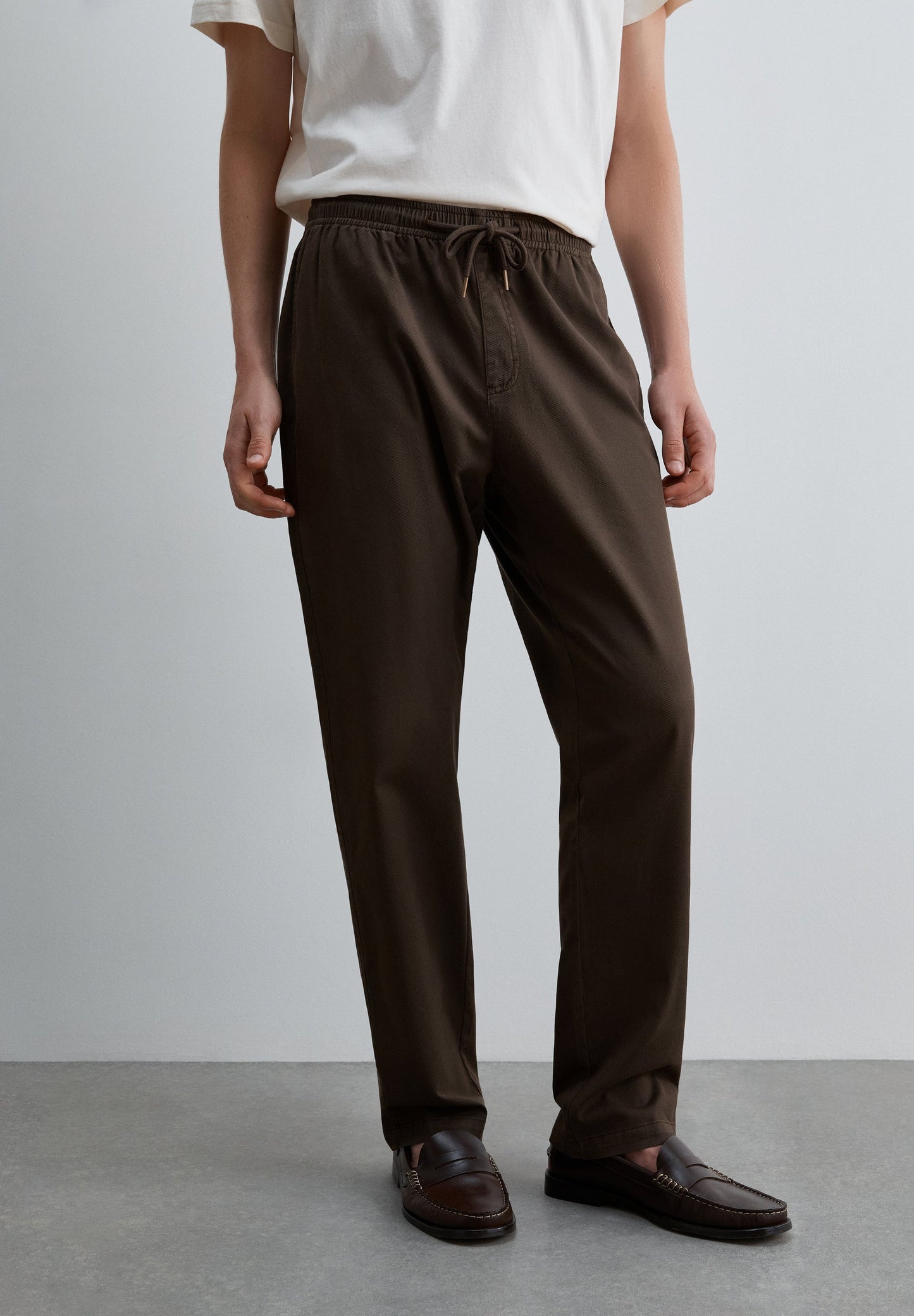 HOSE IM RELAXED FIT MIT KORDELZUG