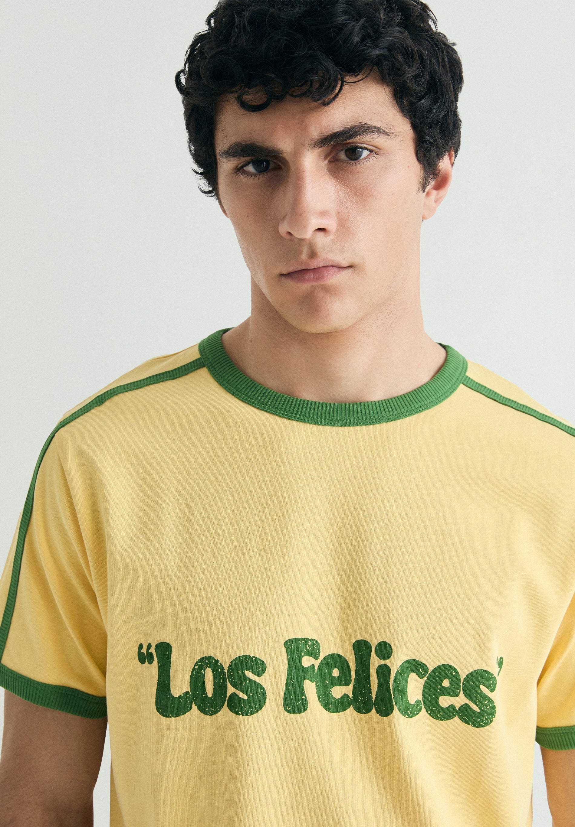 SHIRT MIT KONTRASTFARBENEM PATENTMUSTER | LE CHIRINGUITO