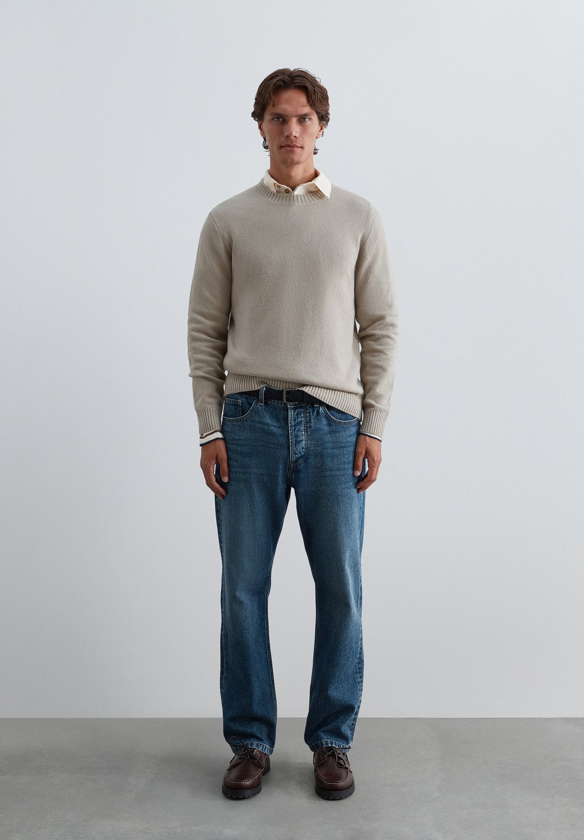 ROUND NECK RUSTIC SWEATER