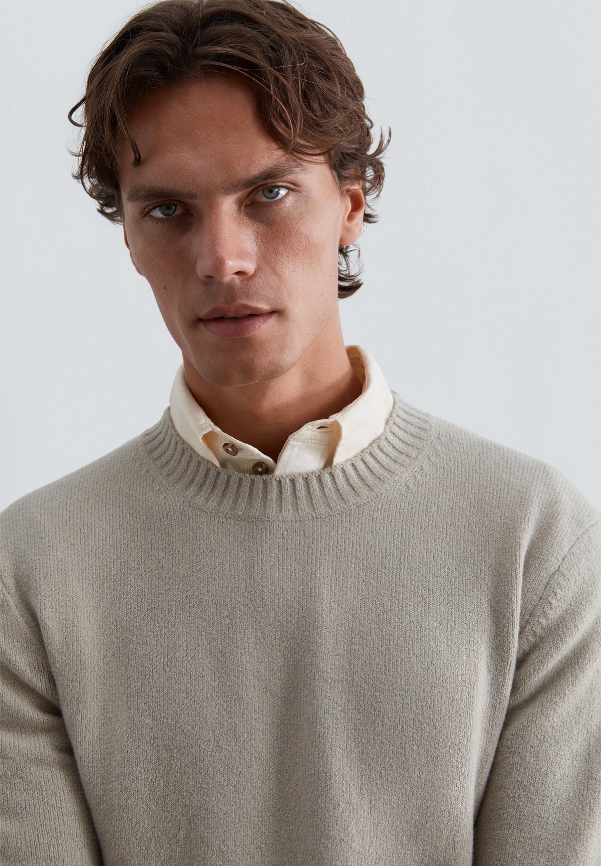 ROUND NECK RUSTIC SWEATER