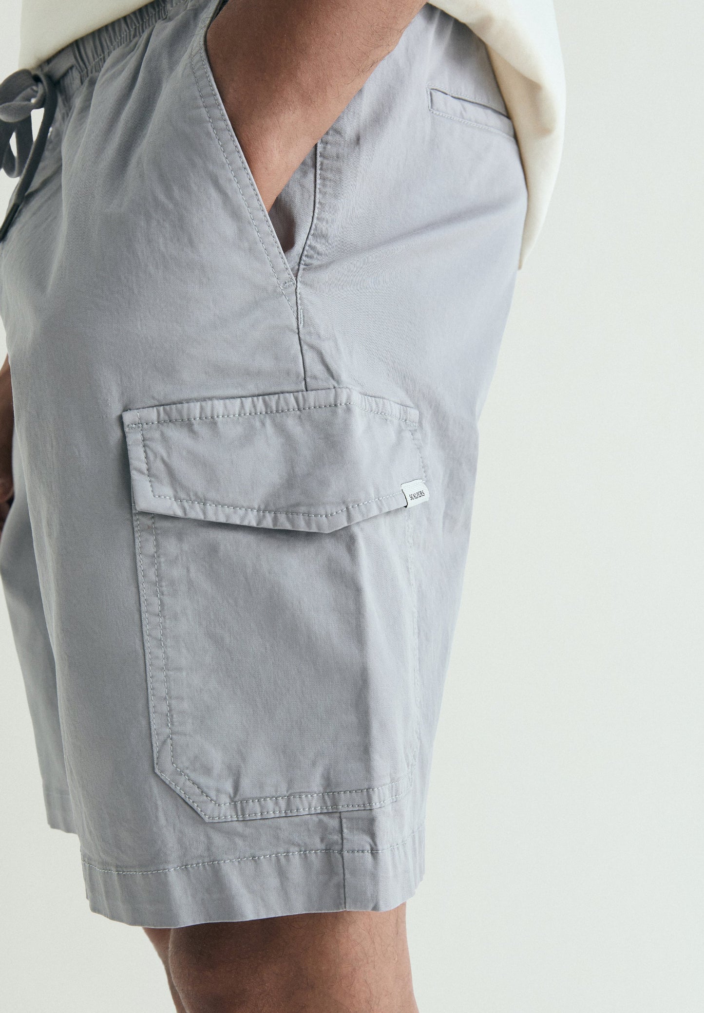 CARGO BERMUDA SHORTS WITH DRAWSTRING