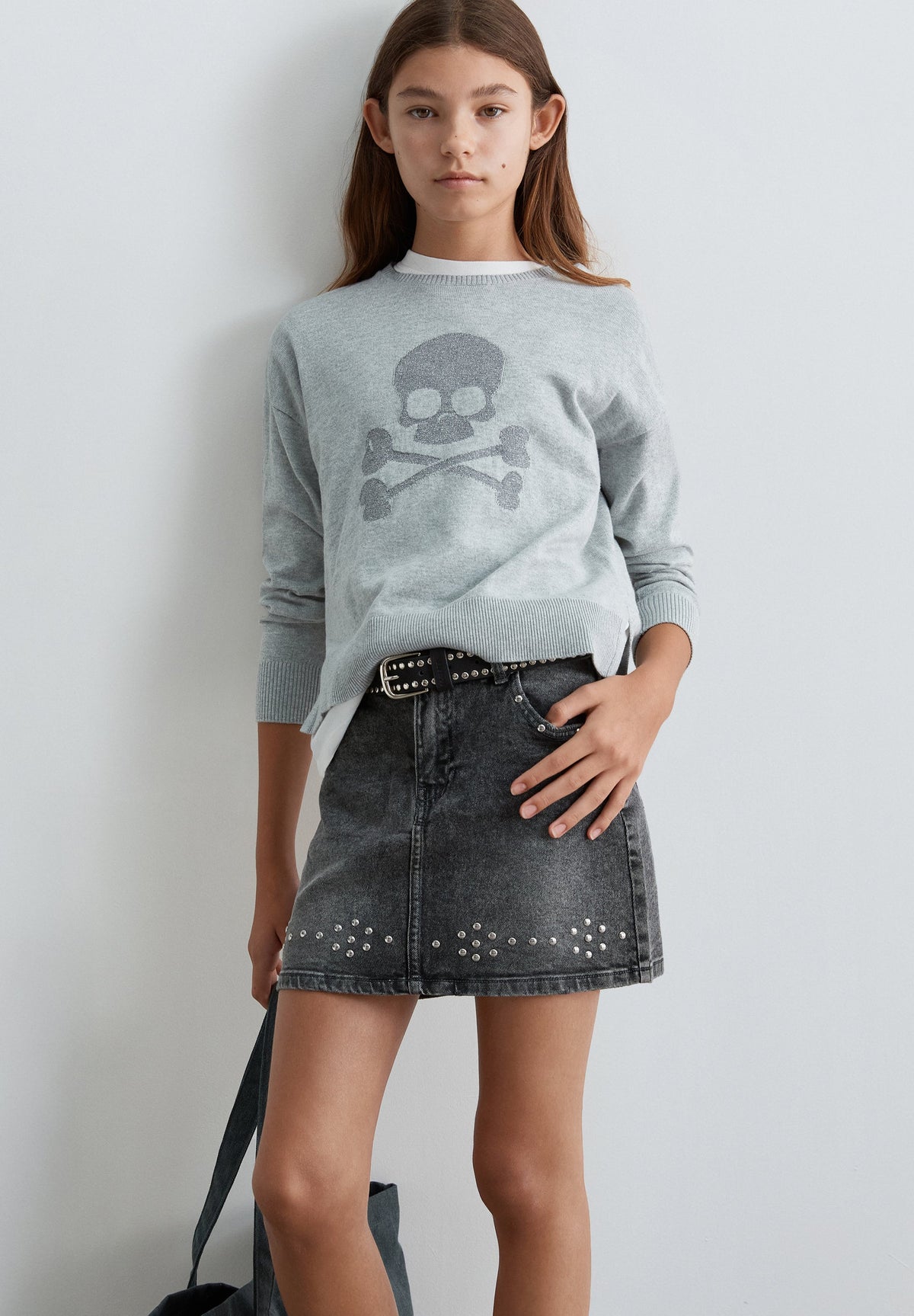 PULLOVER MIT GLITZERTOTENKOPF