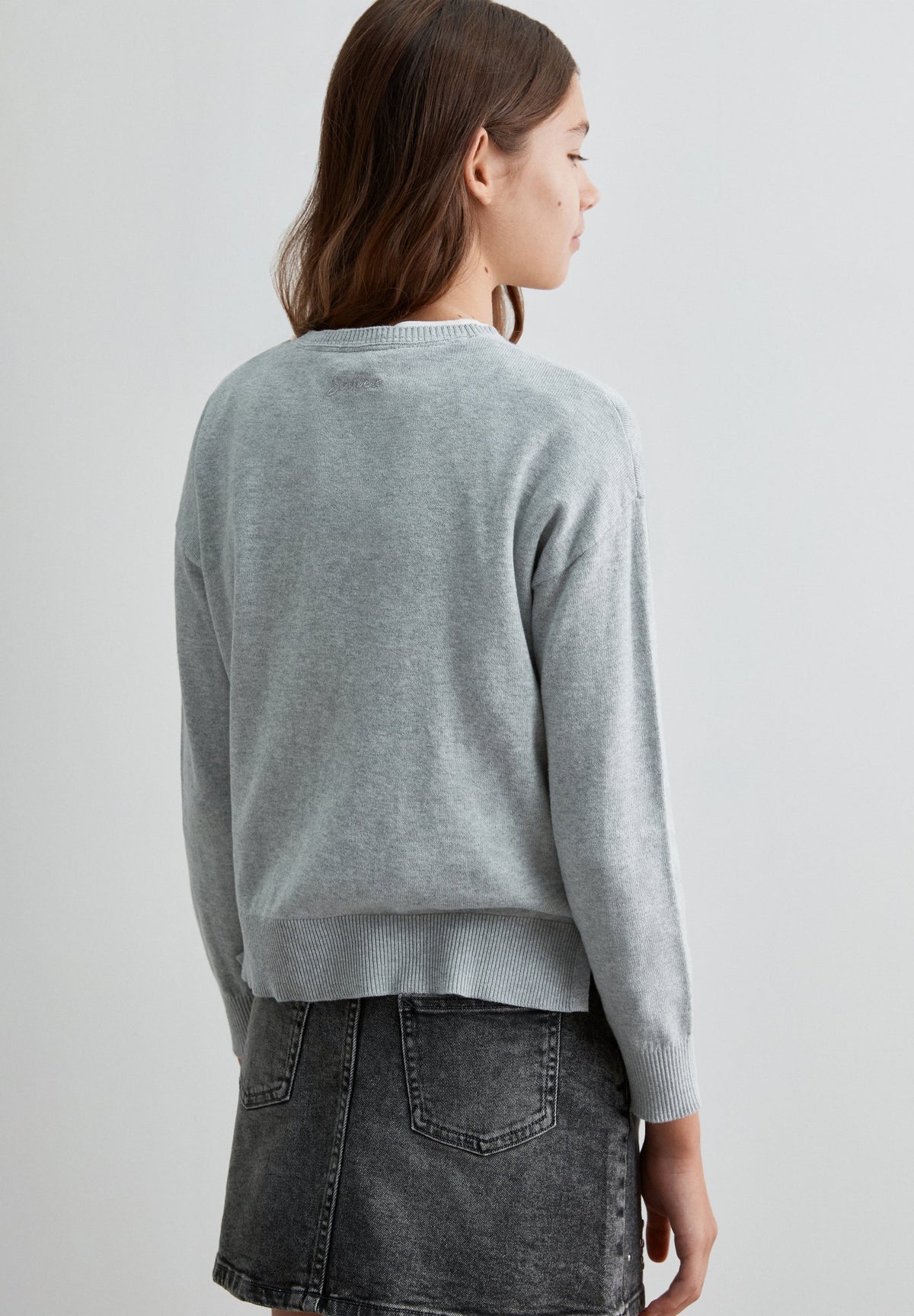 PULLOVER MIT GLITZERTOTENKOPF