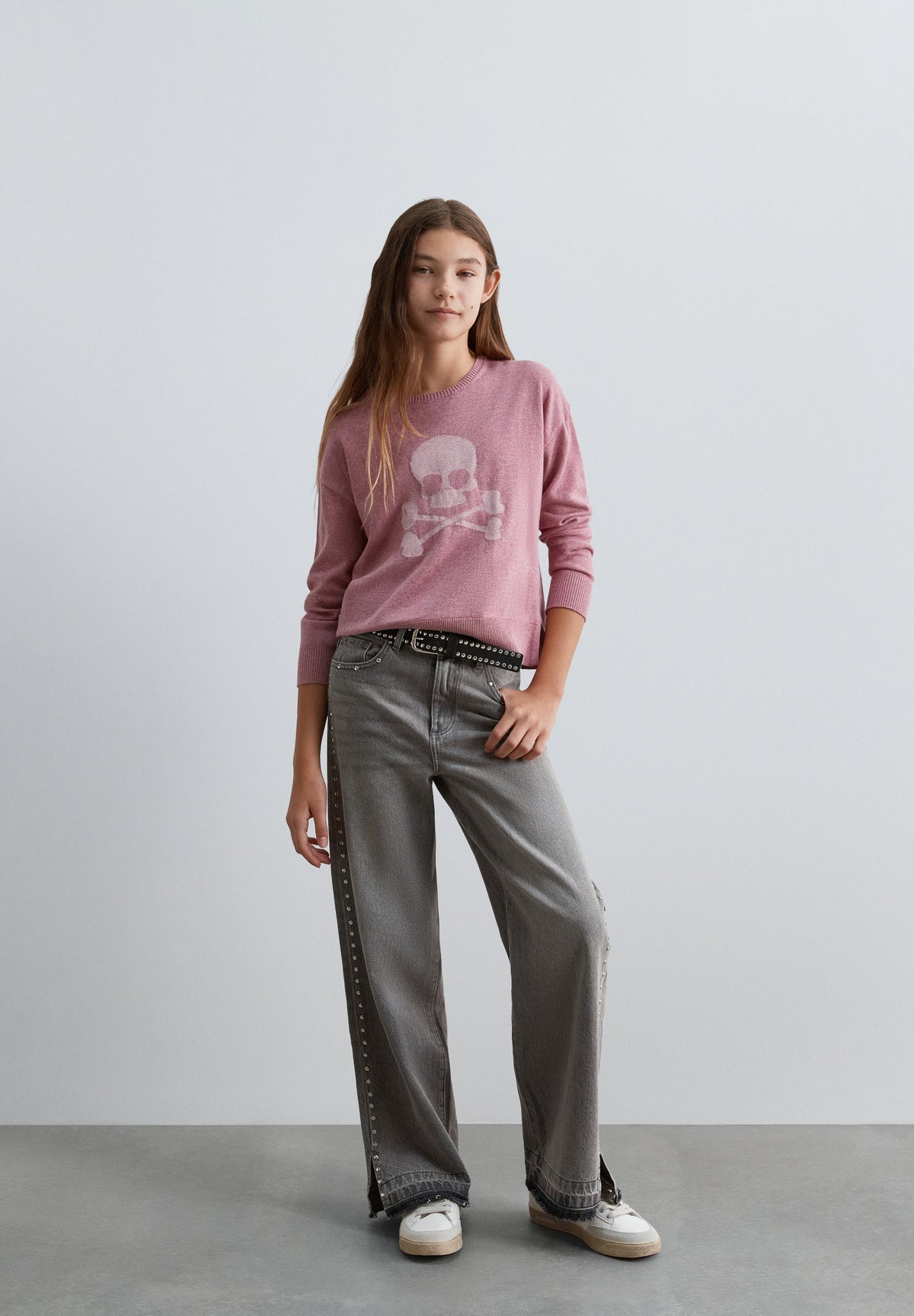 PULLOVER MIT GLITZERTOTENKOPF