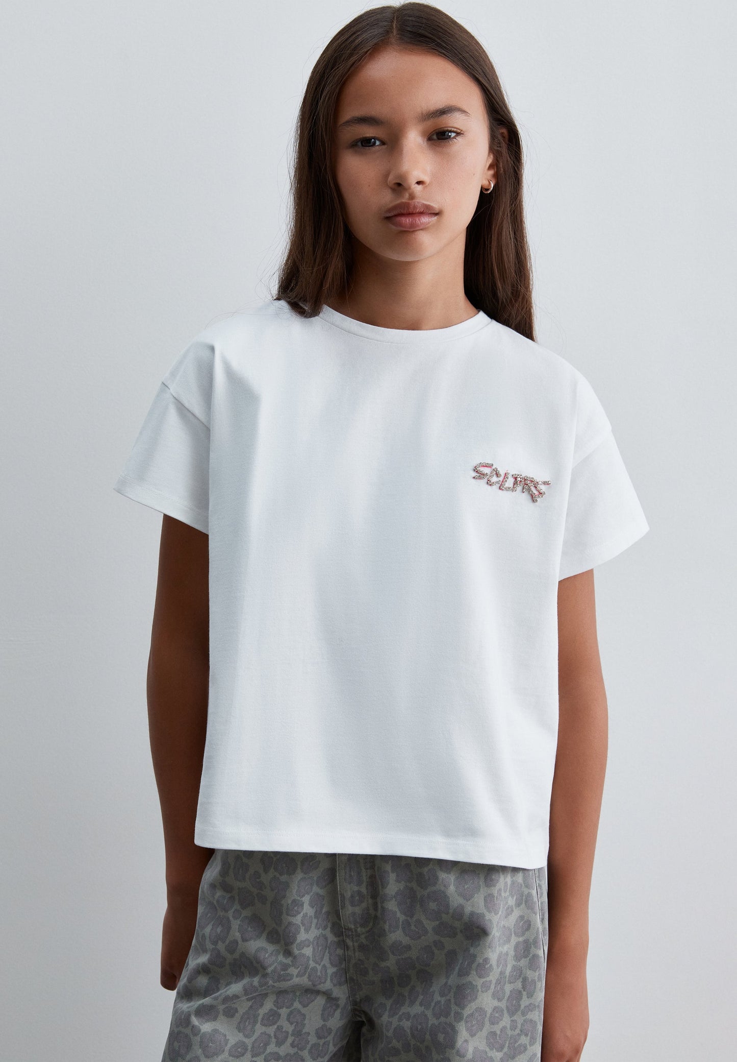 T-SHIRT MIT STRASS