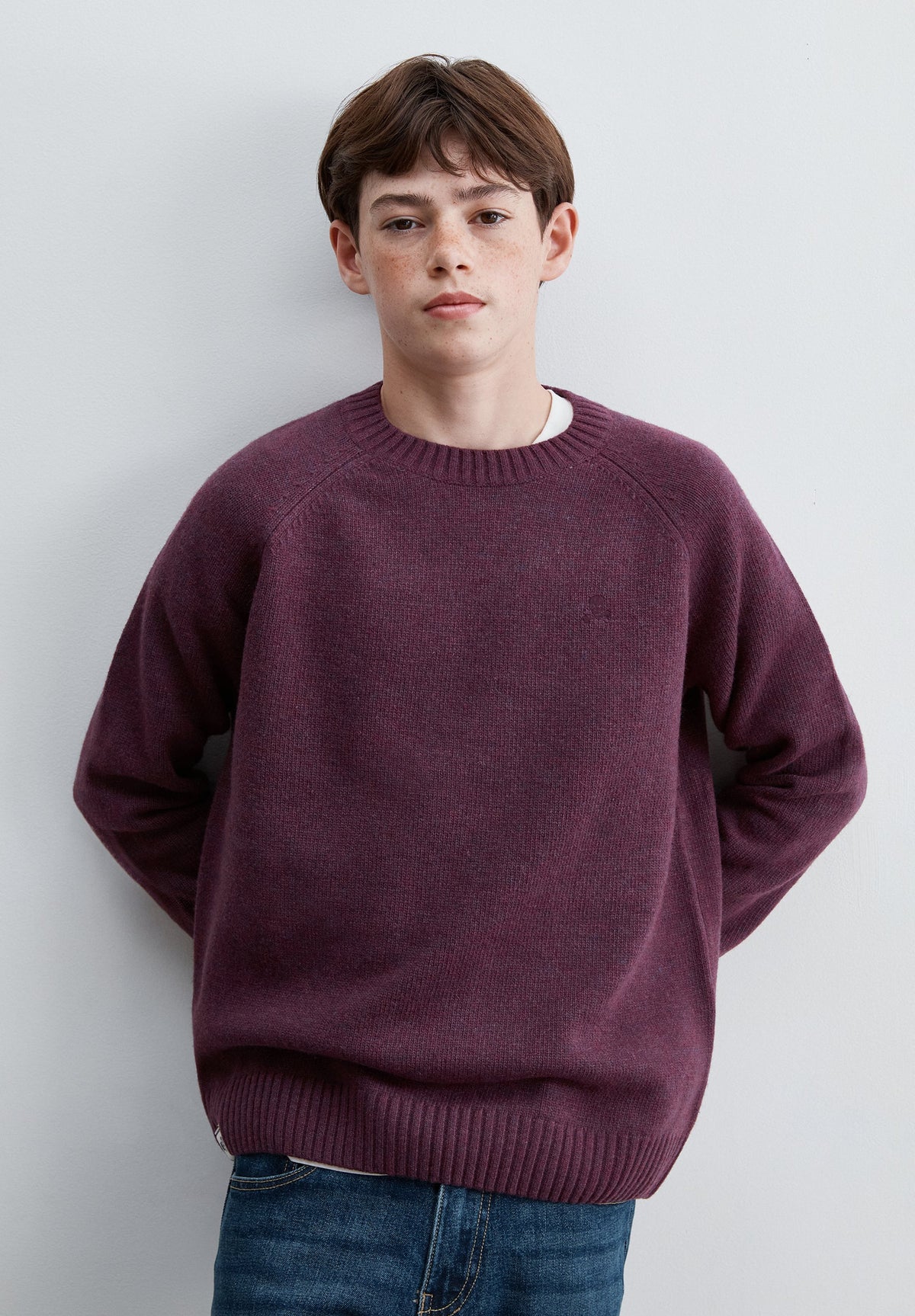 ROUND NECK WOOL SWEATER