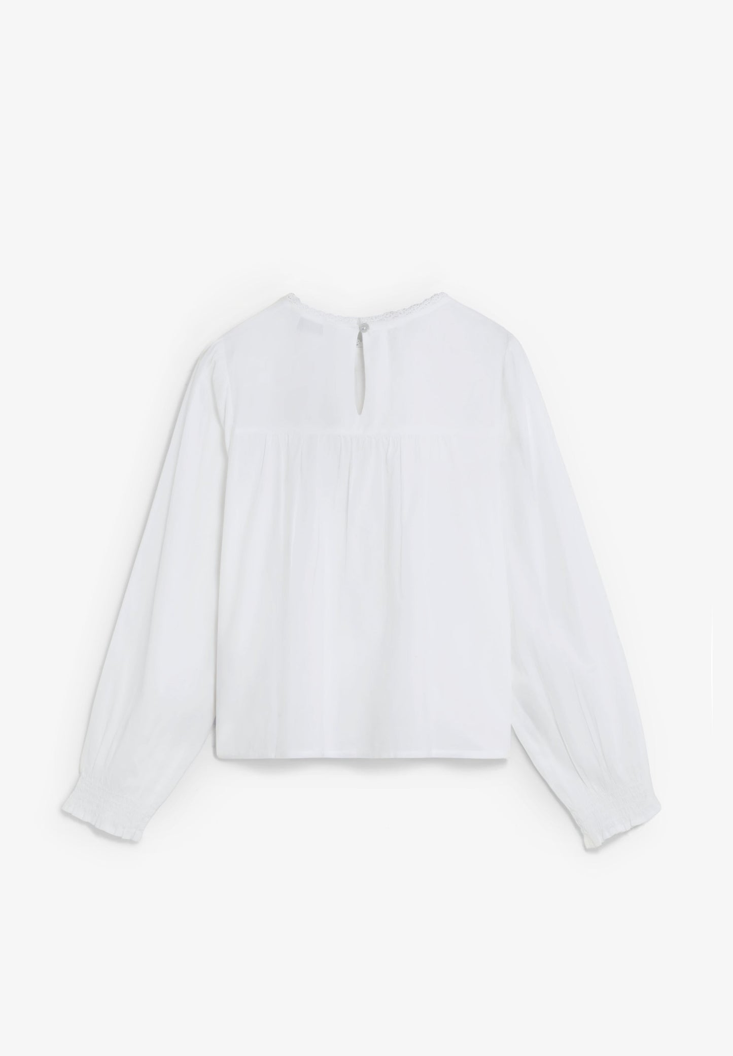 ROMANTISCHE BLUSE MIT STICKEREIEN