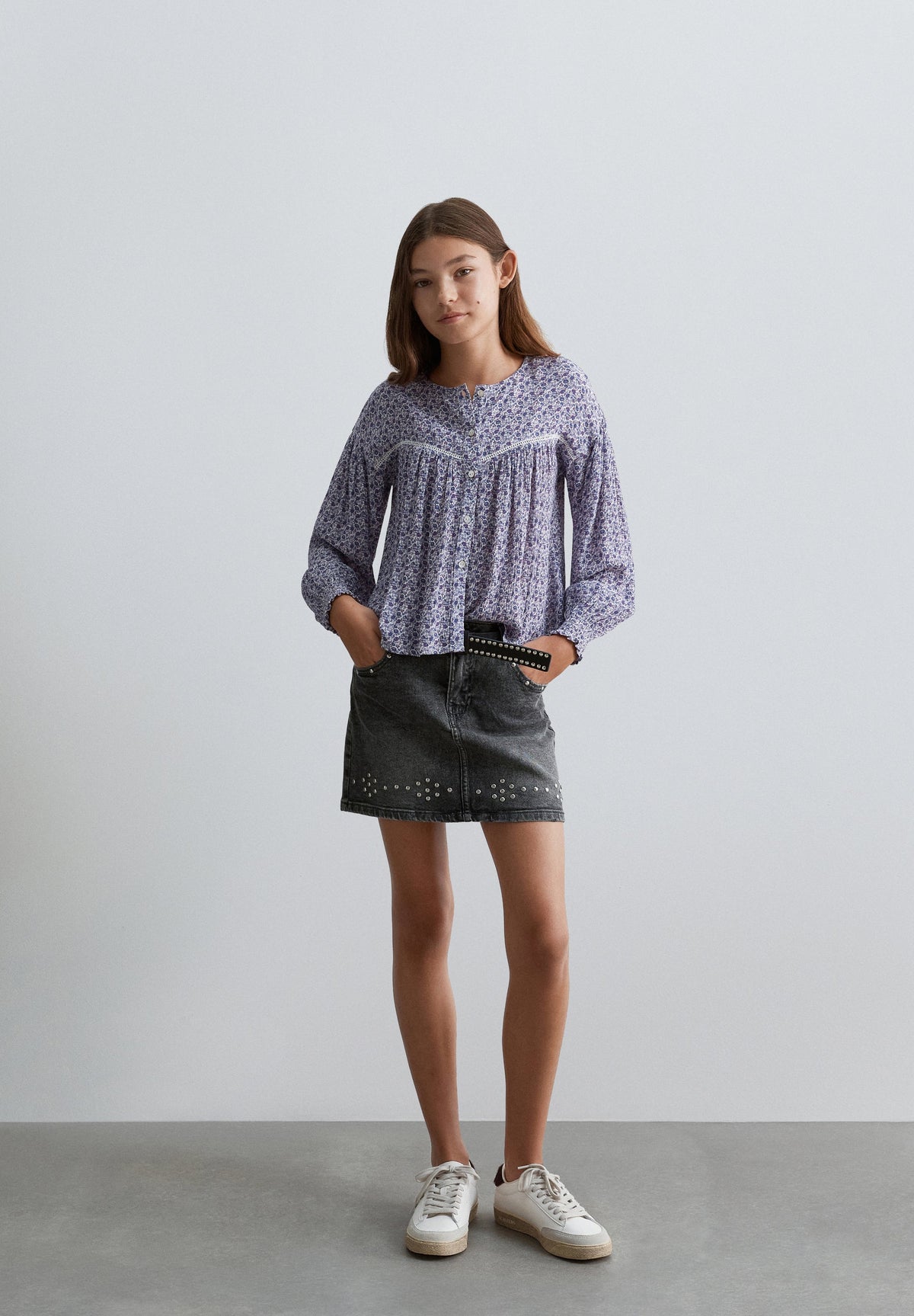 BLUSE MIT BLUMENMUSTER