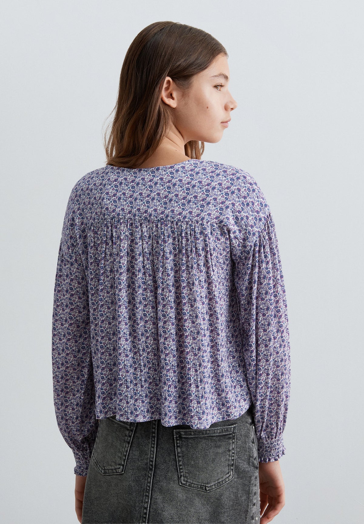 BLUSE MIT BLUMENMUSTER