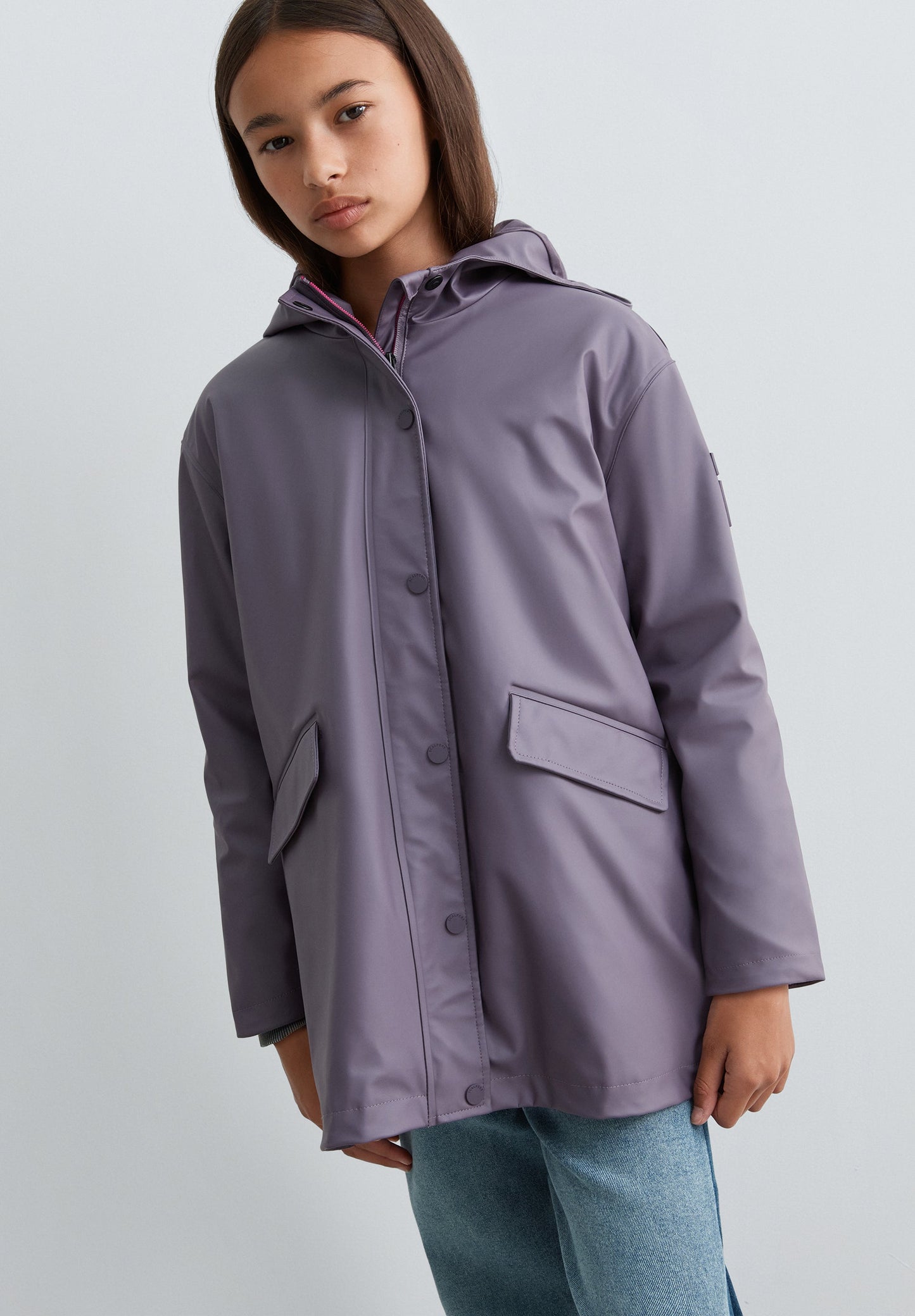 WATERPROOF RAINCOAT WITH HOOD
