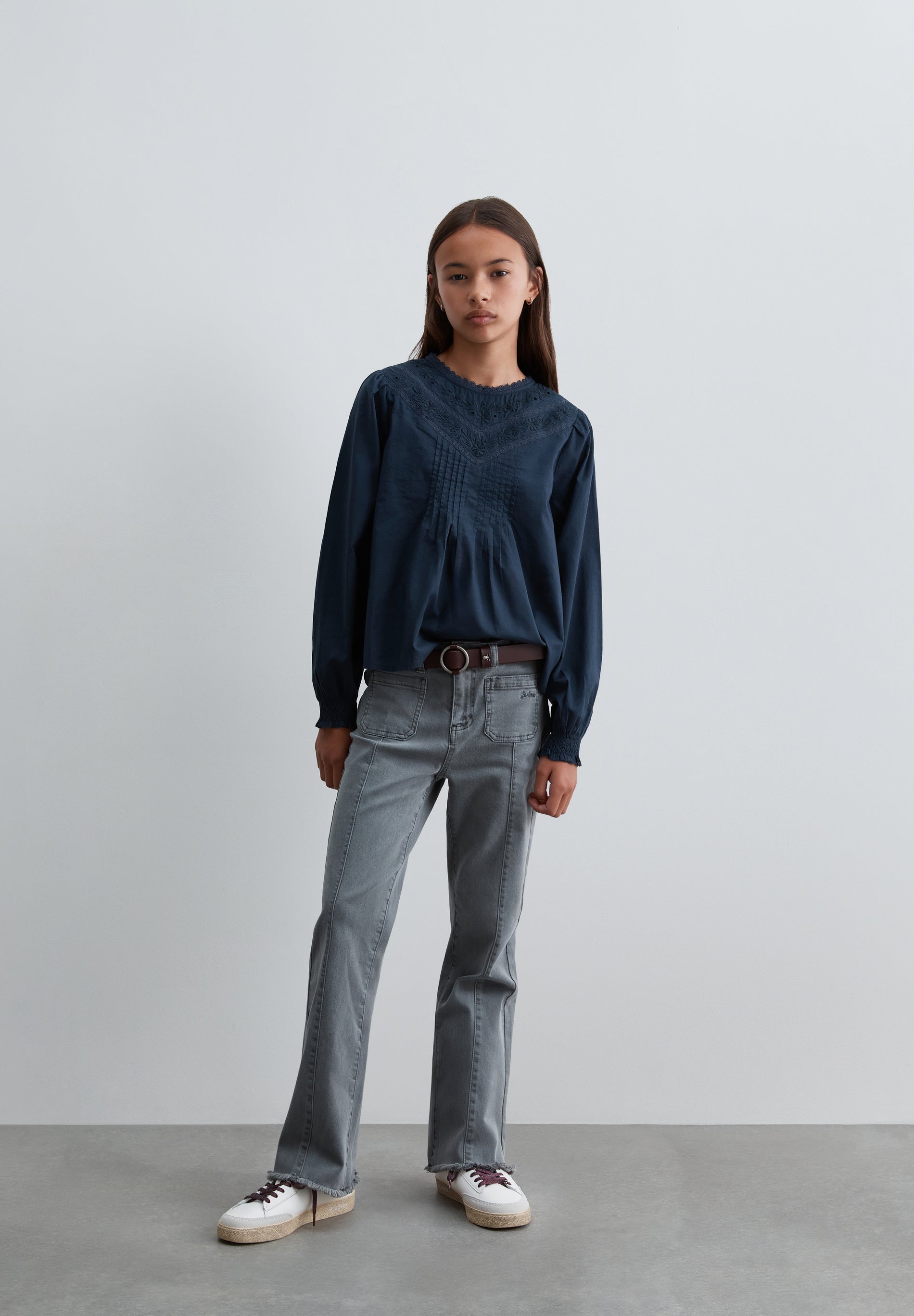 PANTALON ÉVASÉ COUTURES