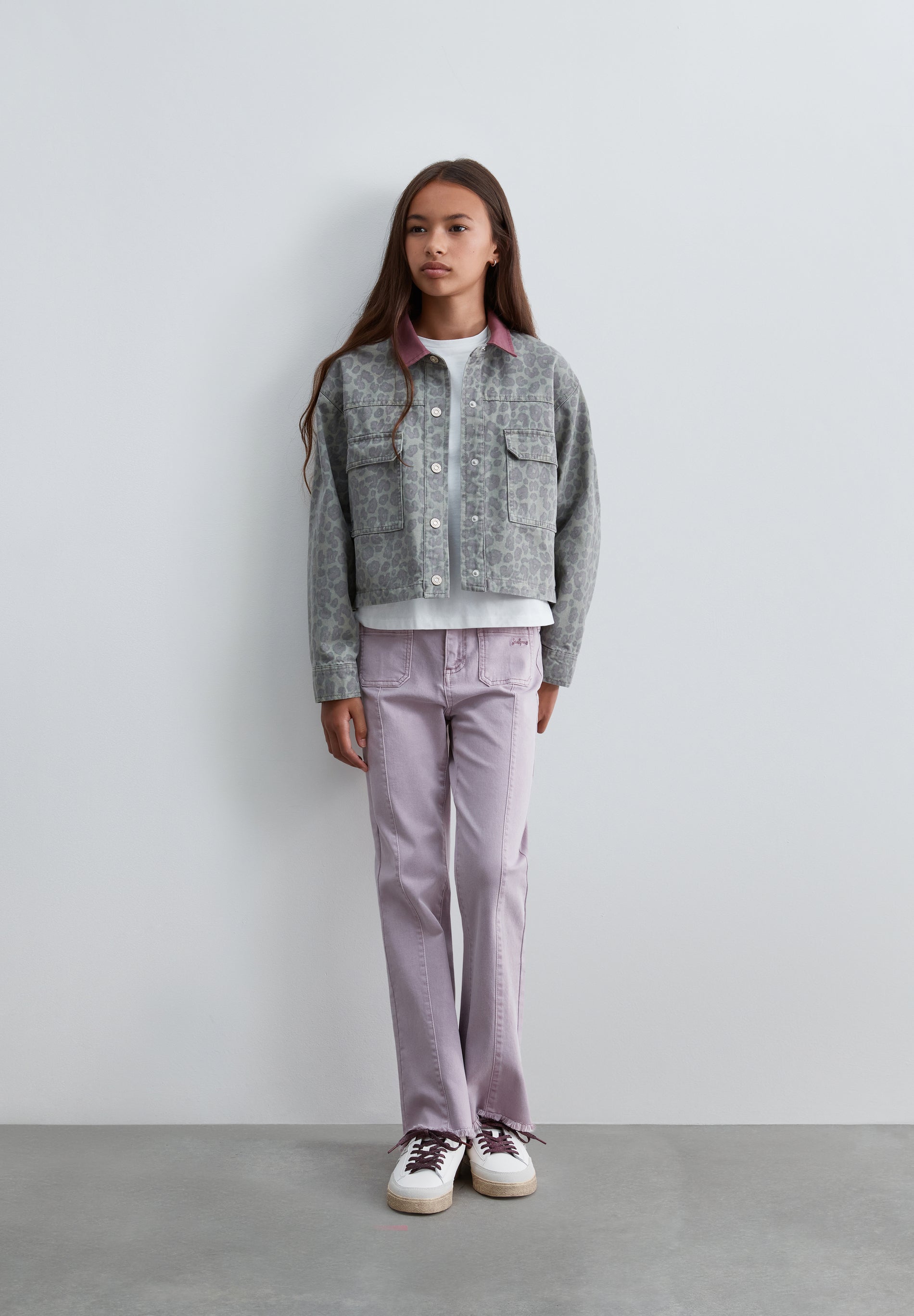 PANTALON ÉVASÉ COUTURES
