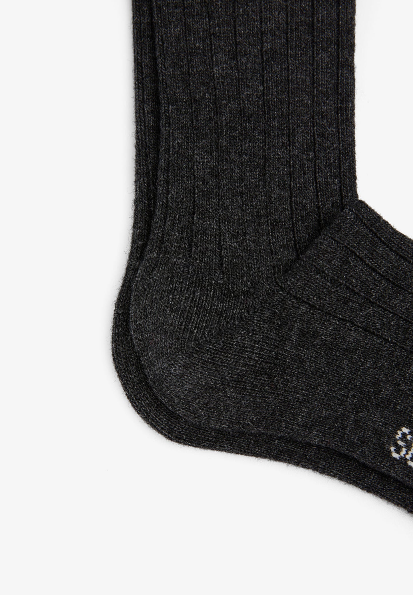 RIPPENSTRICK-SOCKEN MIT MITTLEREM SCHAFT