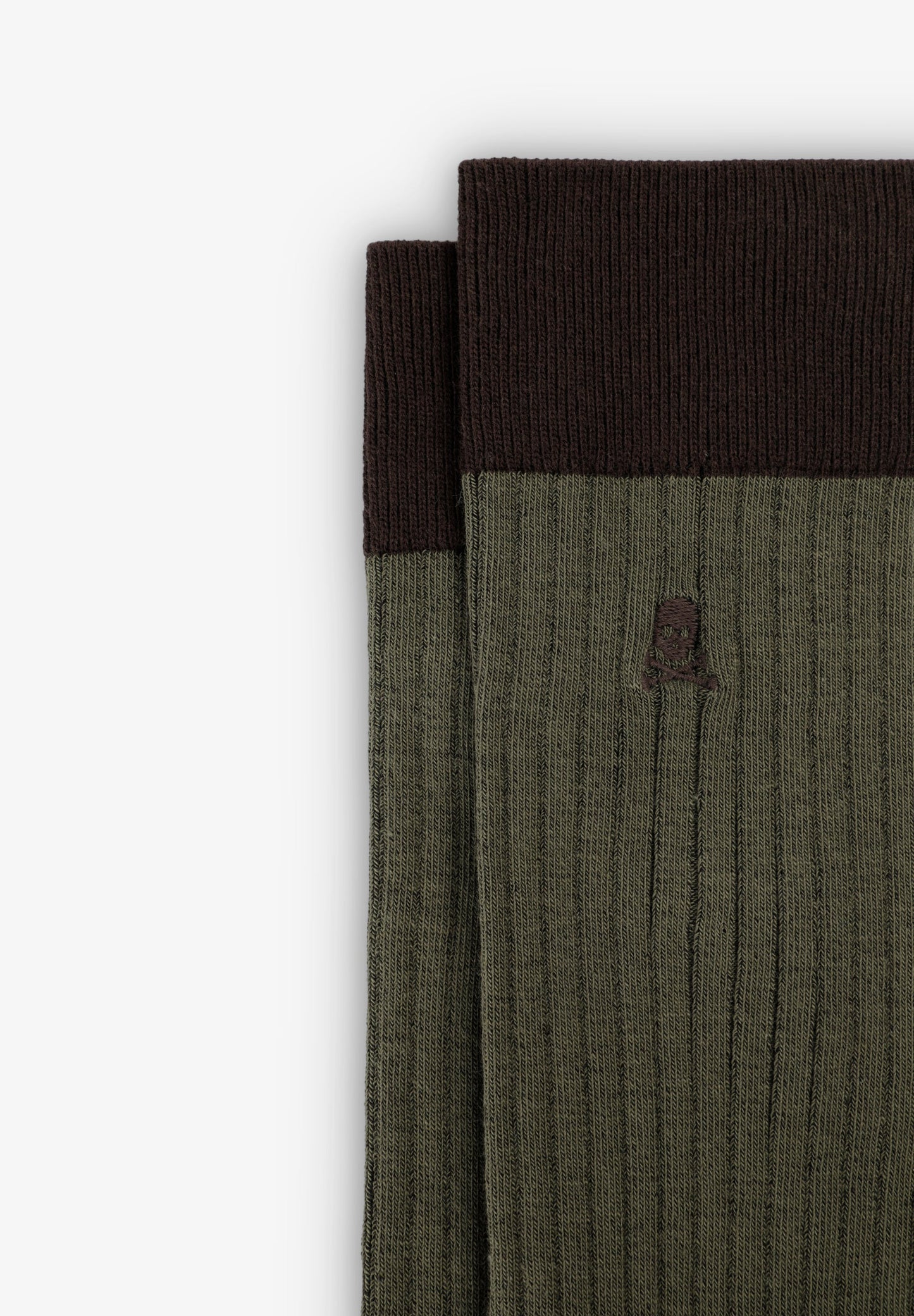 ZWEIFARBIGE SOCKEN MIT RIPPENSTRICK
