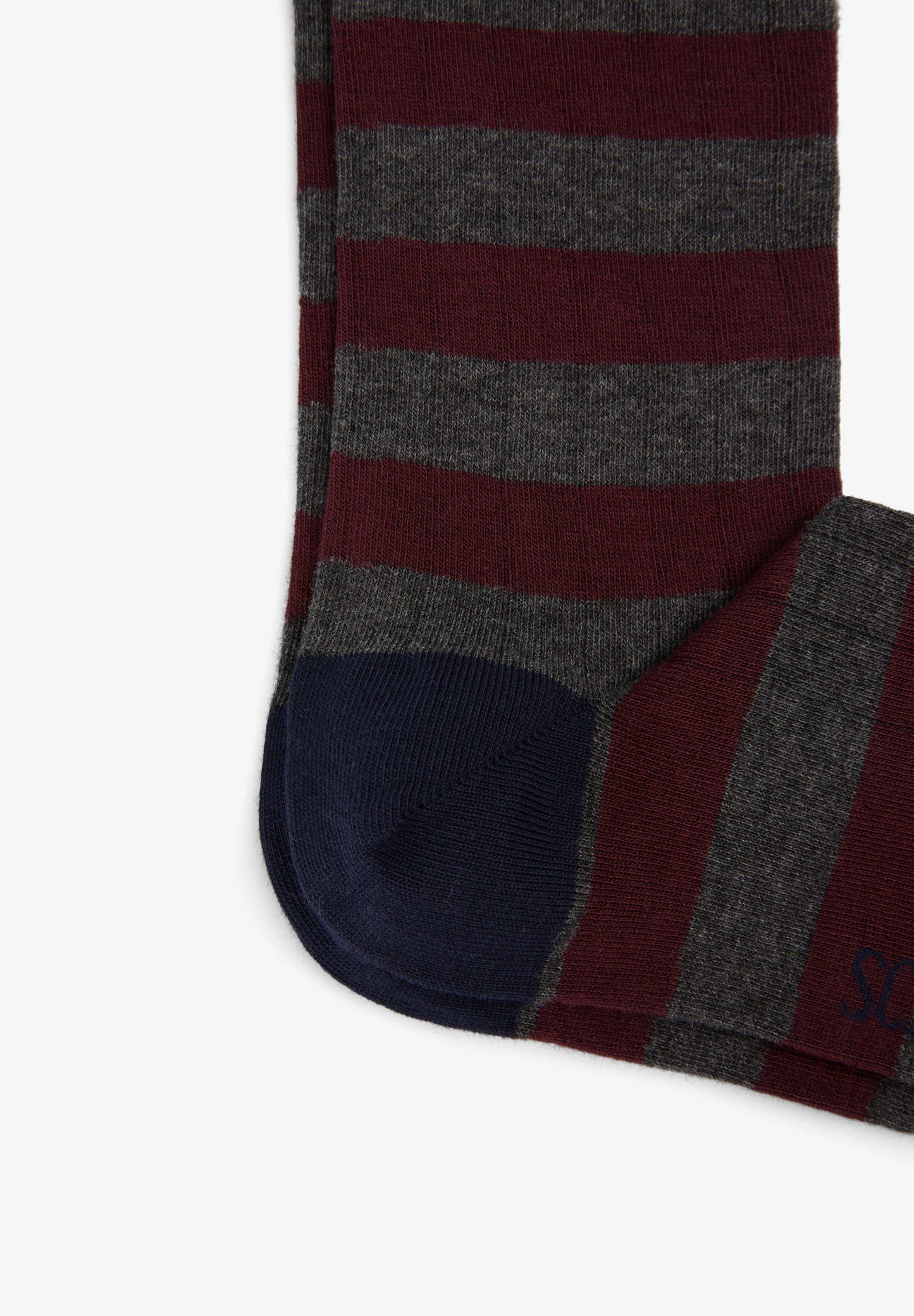 SOCKEN MIT STREIFEN AUS ÖKOLOGISCH HERGESTELLTER BAUMWOLLE