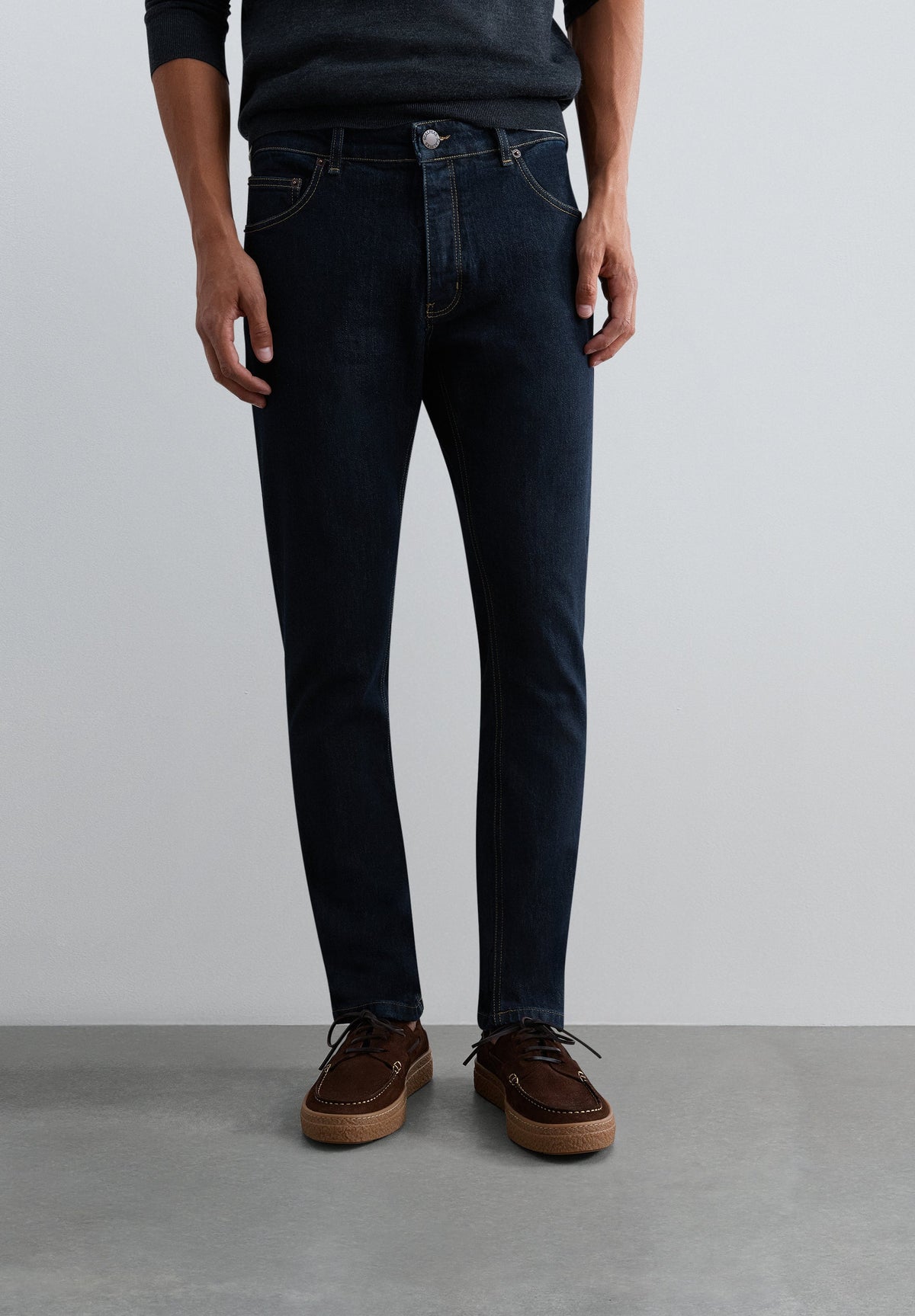SLIM FIT JEANS