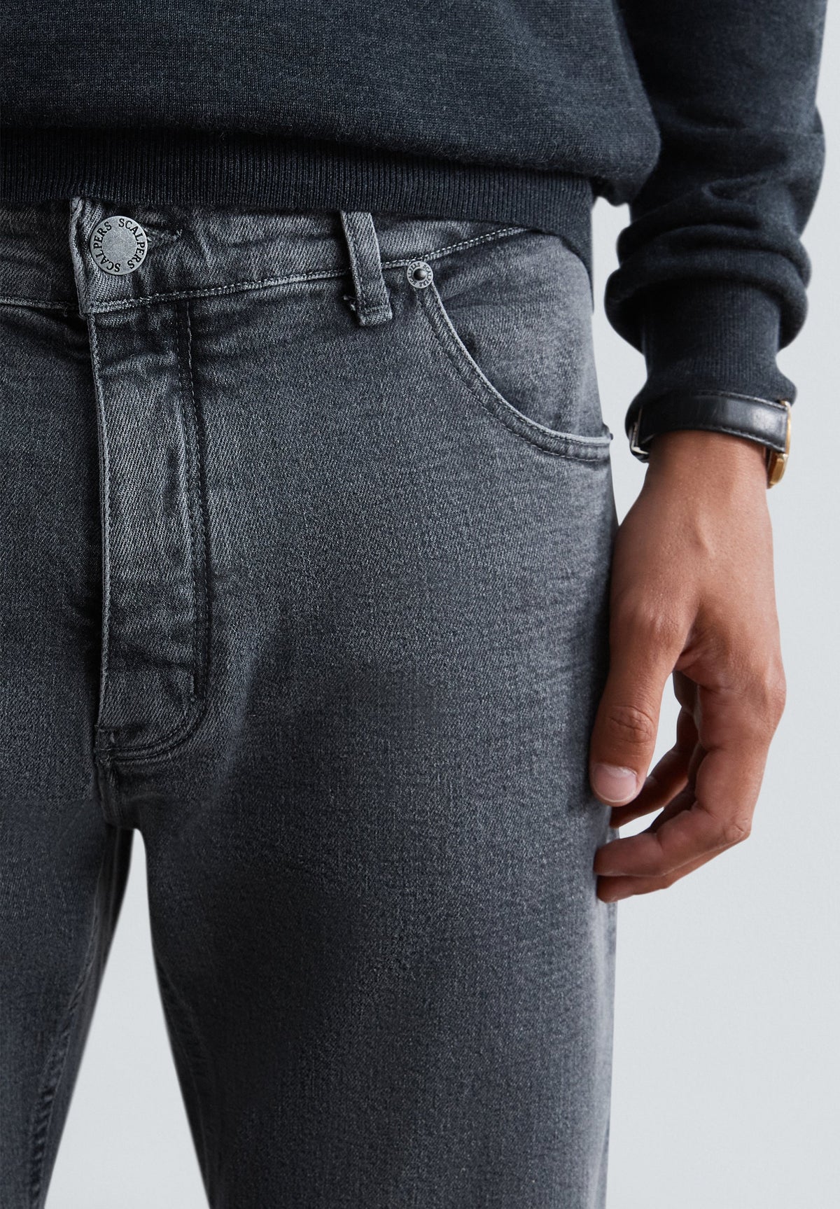SLIM-FIT-JEANS