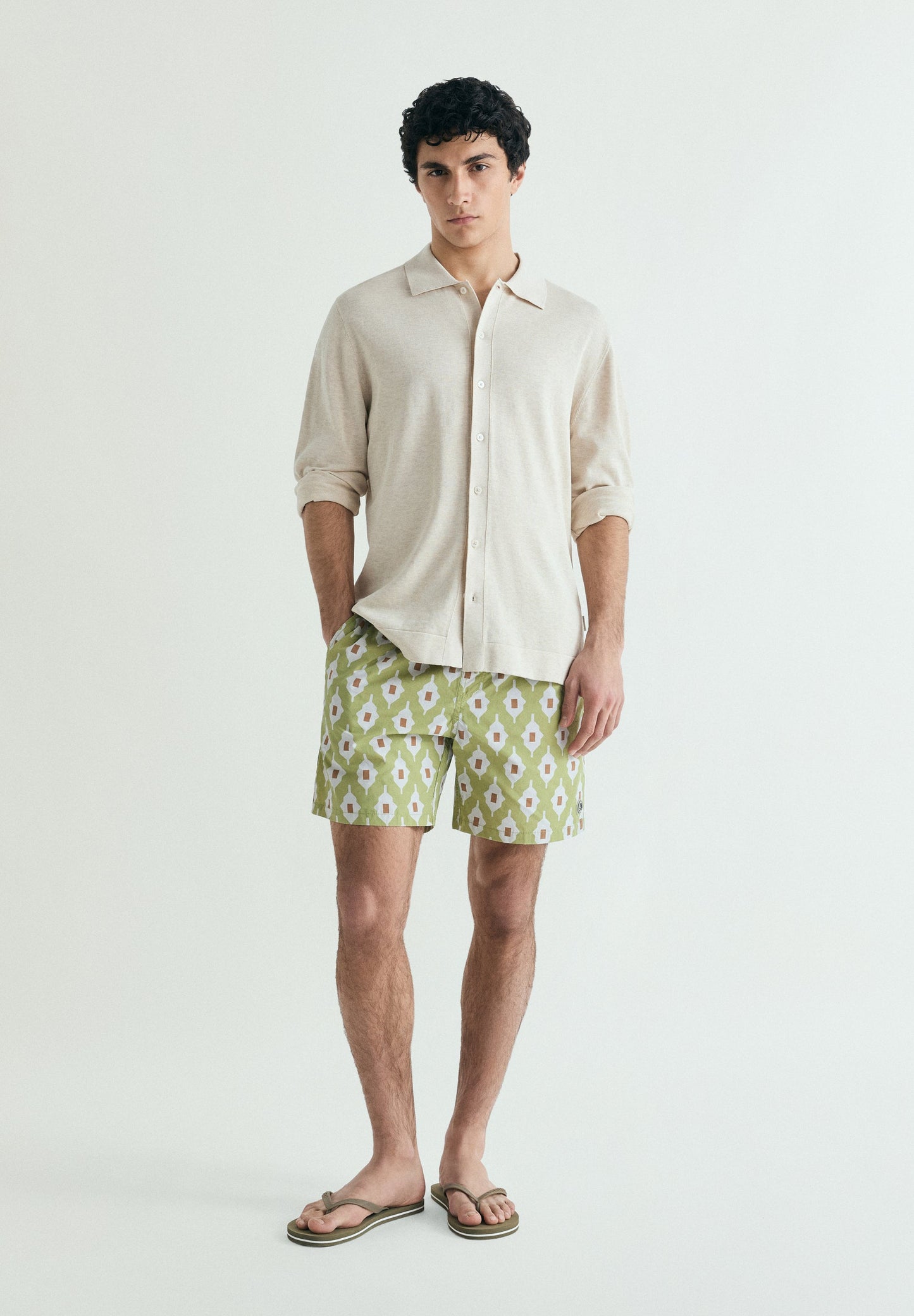 GEOMETRIC PRINT SWIMMING TRUNKS