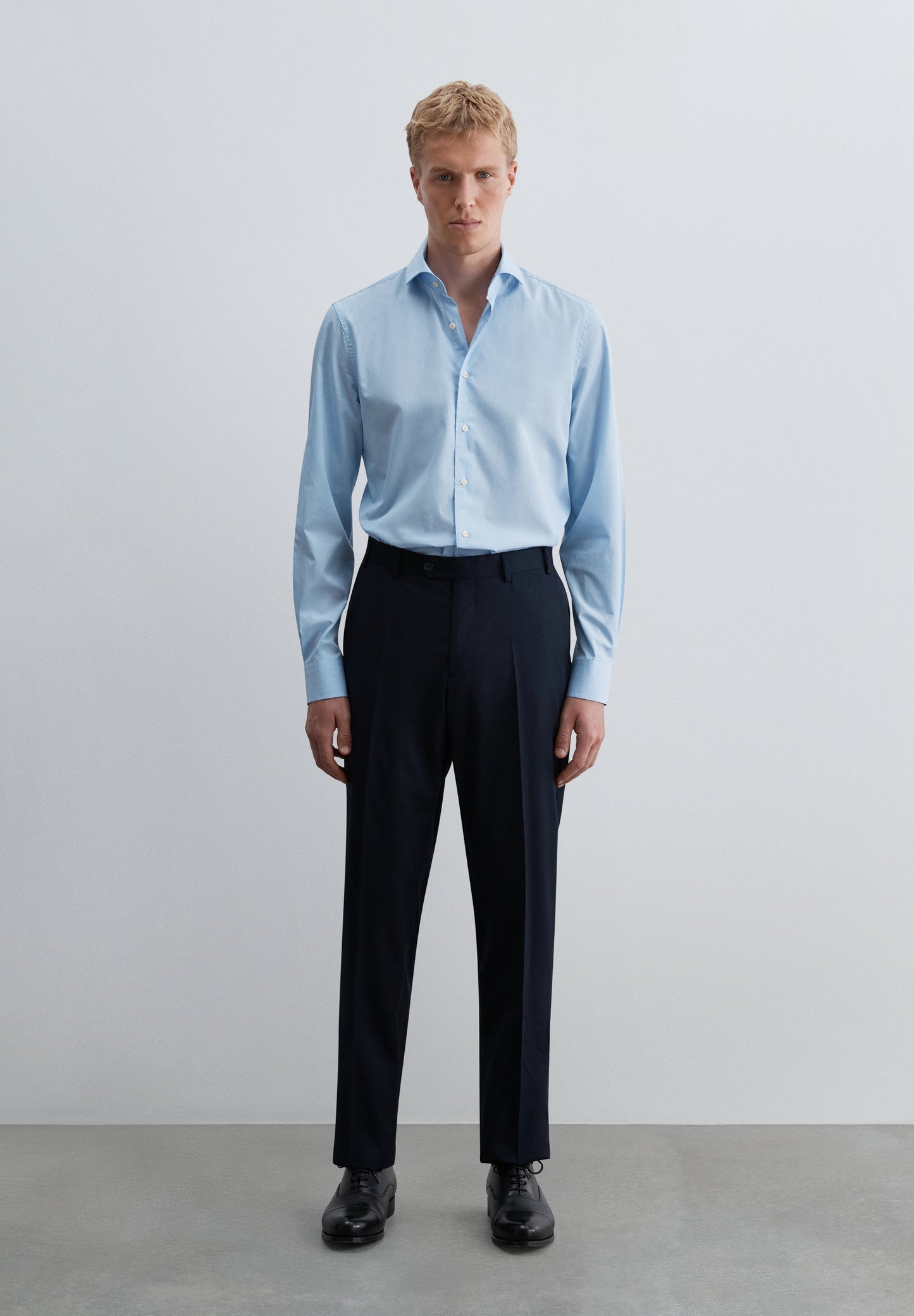 REGULAR FIT DRESS SHIRT