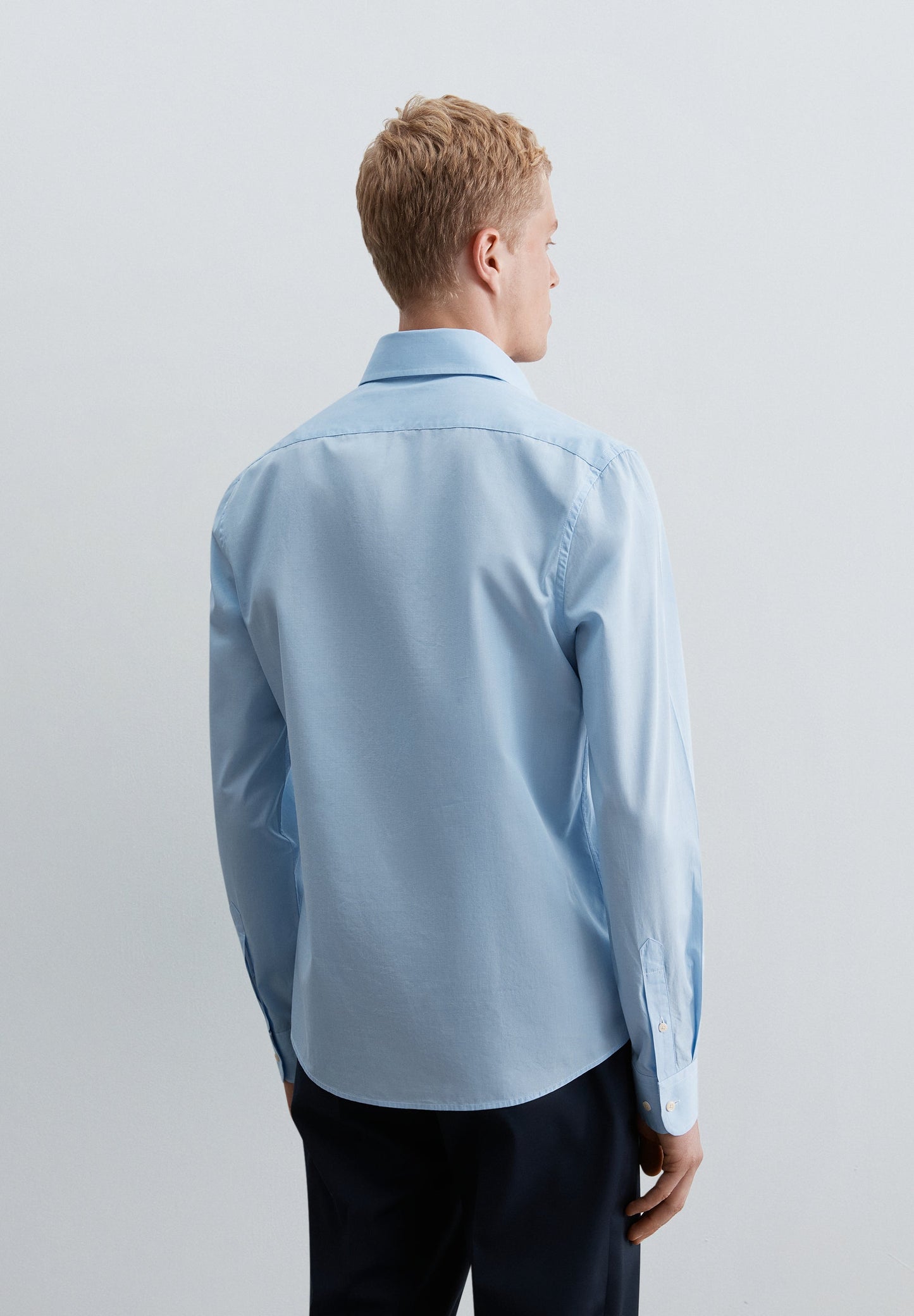 REGULAR FIT DRESS SHIRT