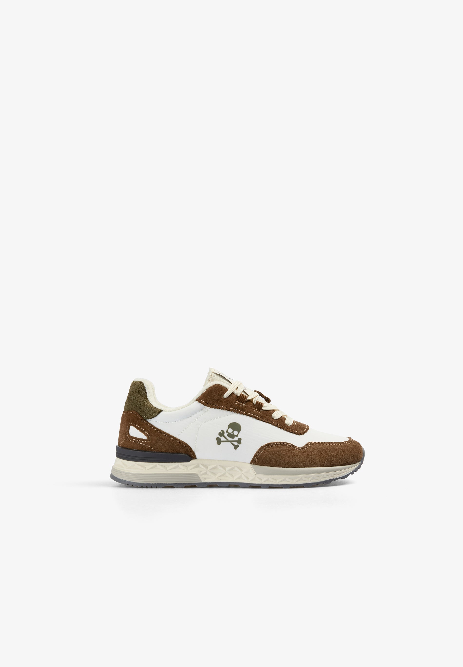 SNEAKER AUS RAULEDER MIT TOTENKOPF