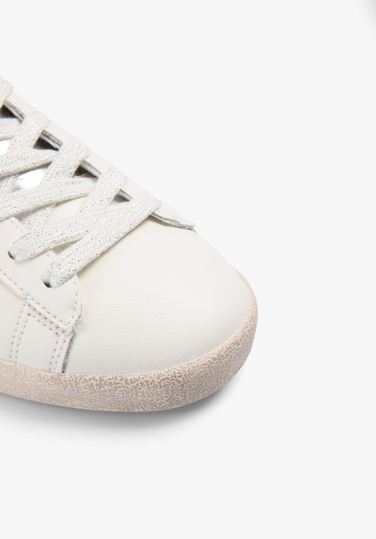 SNEAKERS WITH SIDE SKULL