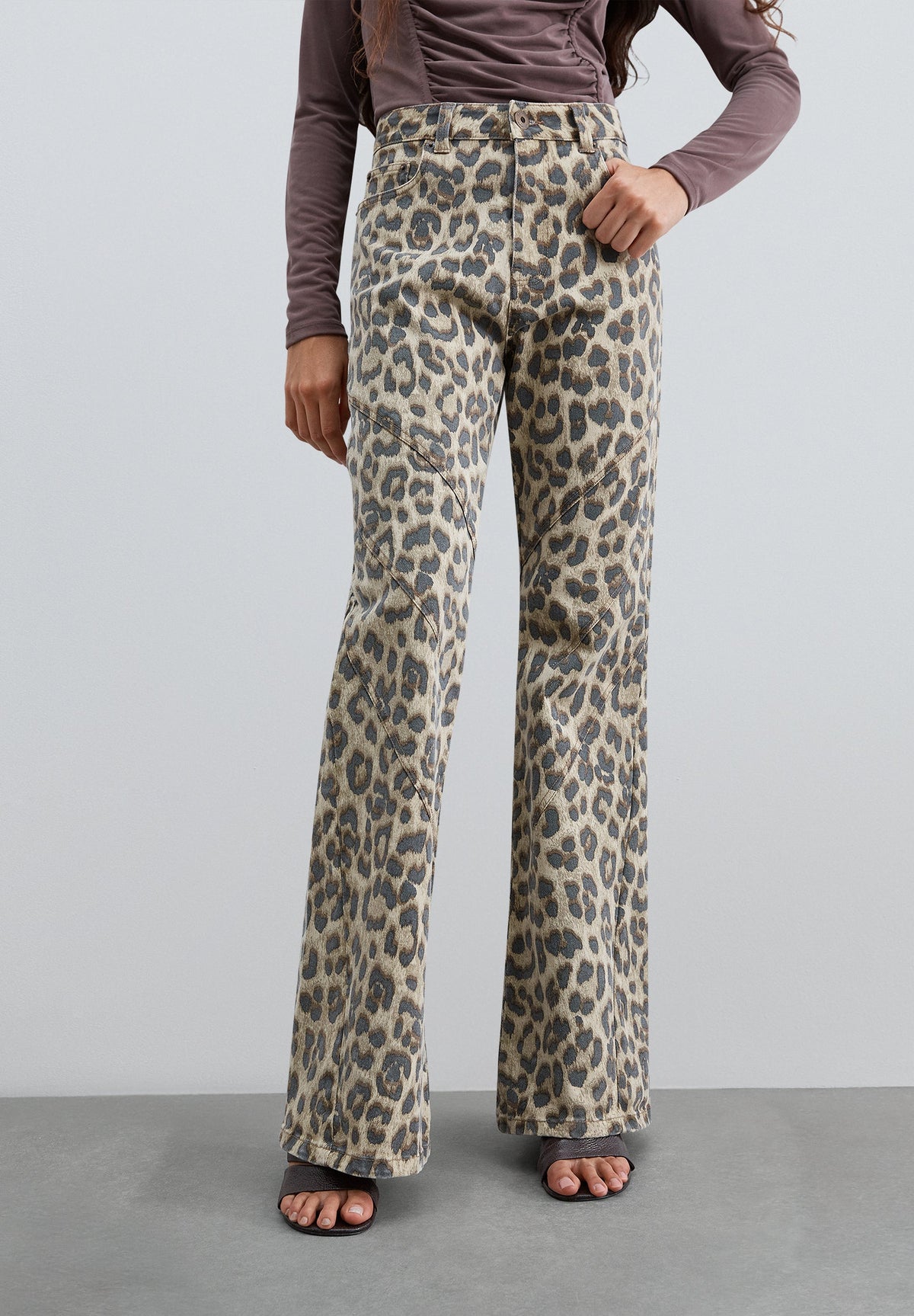 ANIMAL PRINT BOOTCUT JEANS