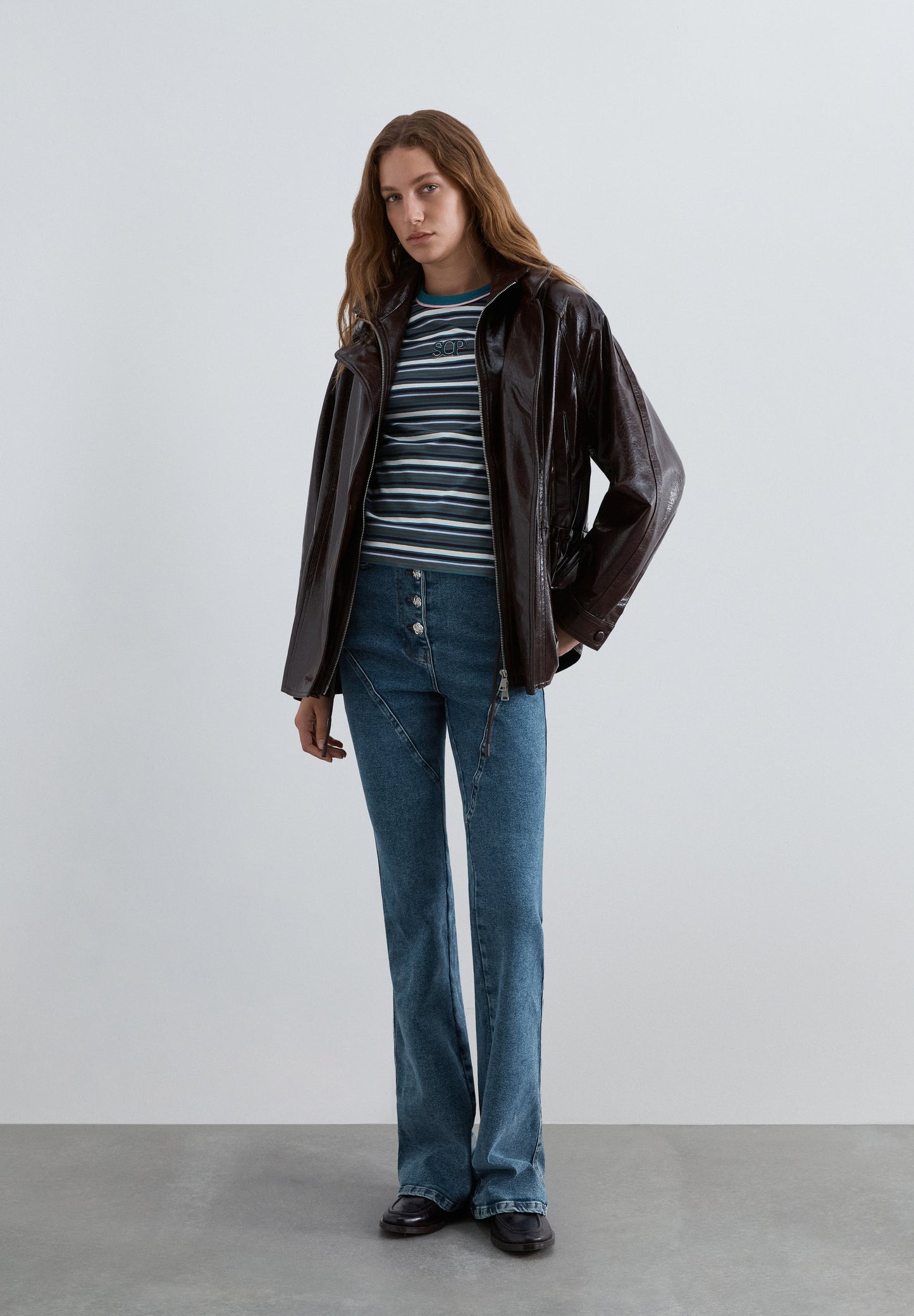 HIGH-NECKED JACKET WITH A PATENT-LEATHER FINISH