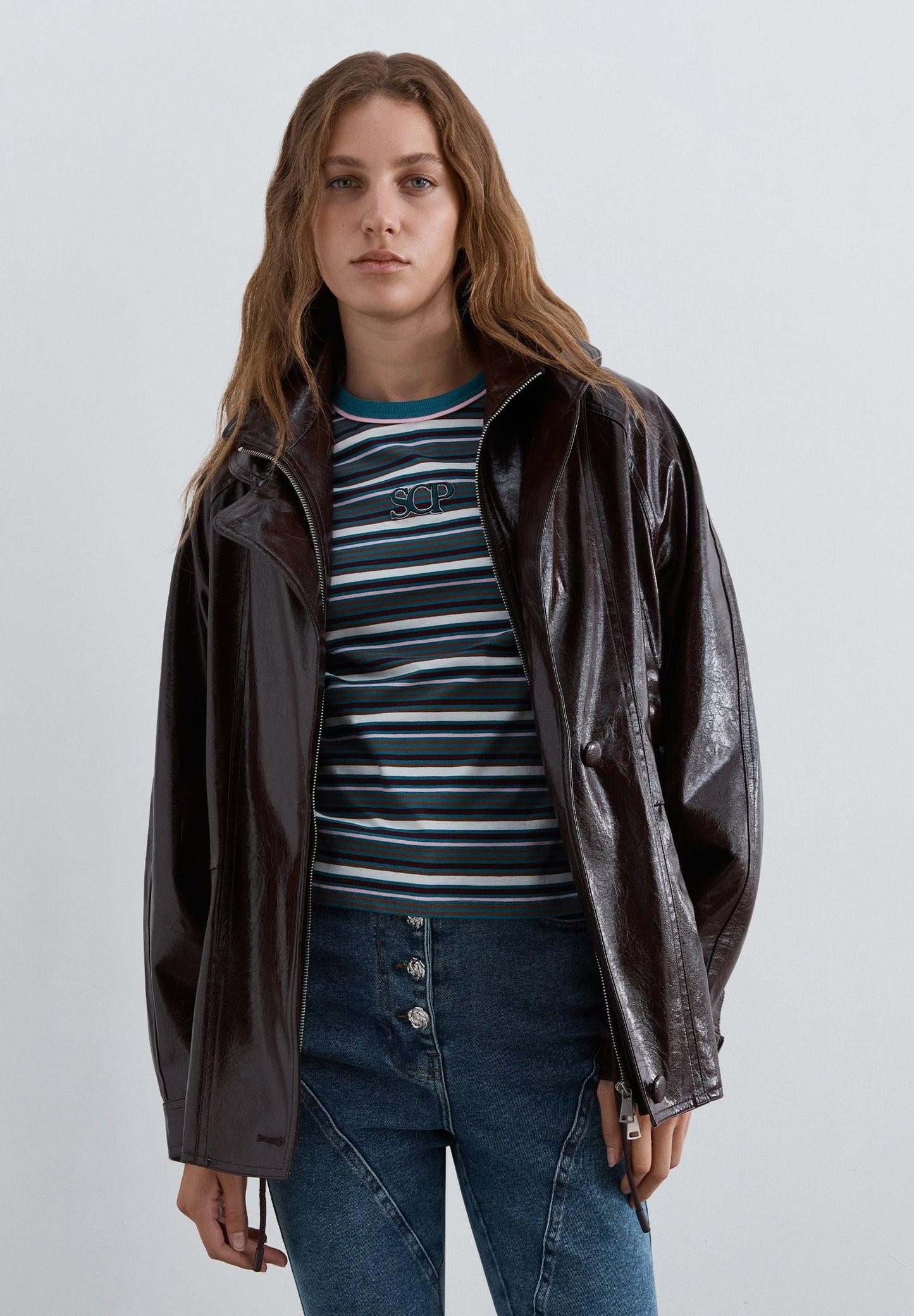 HIGH-NECKED JACKET WITH A PATENT-LEATHER FINISH