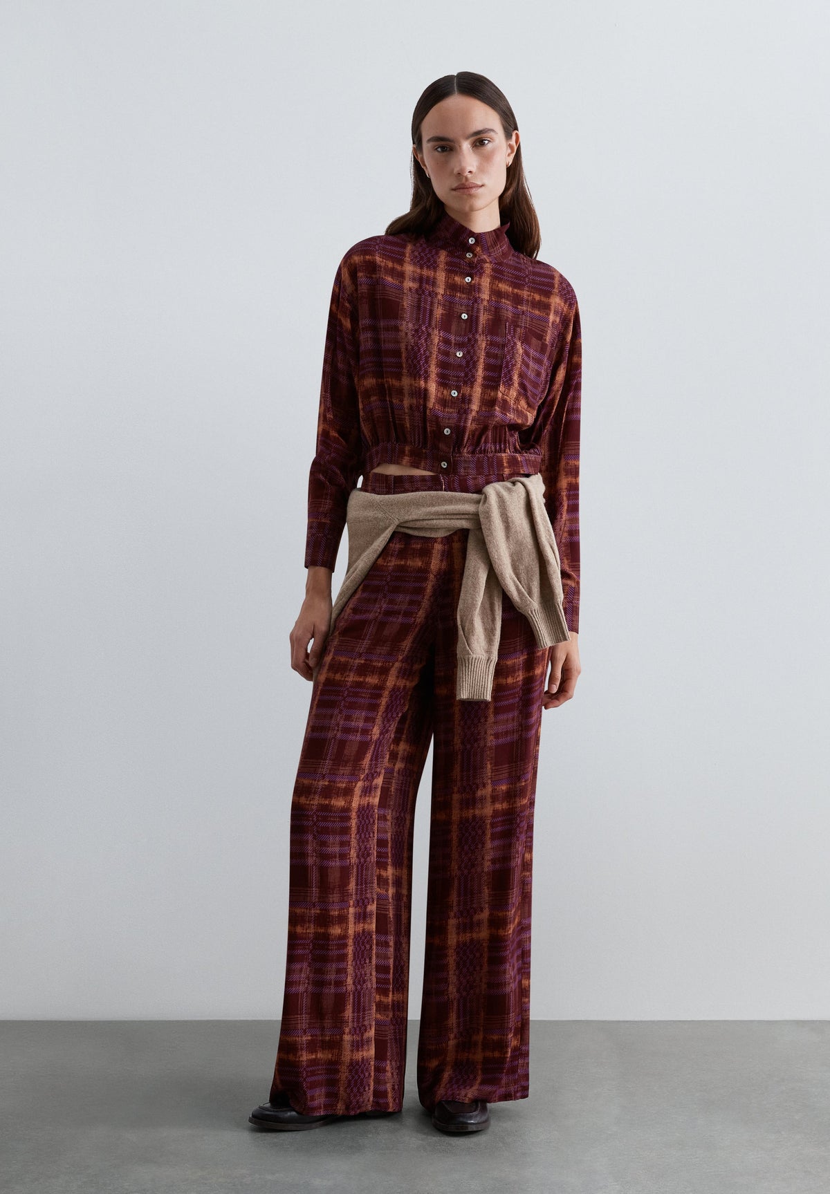 WIDE-LEG-HOSE MIT PRINT