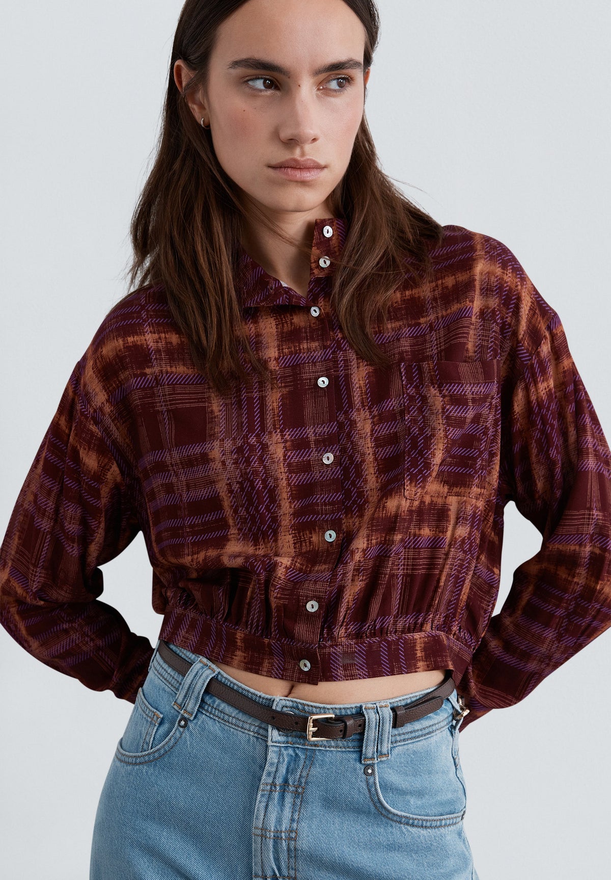 CHEMISE IMPRIMÉE À COL MONTANT