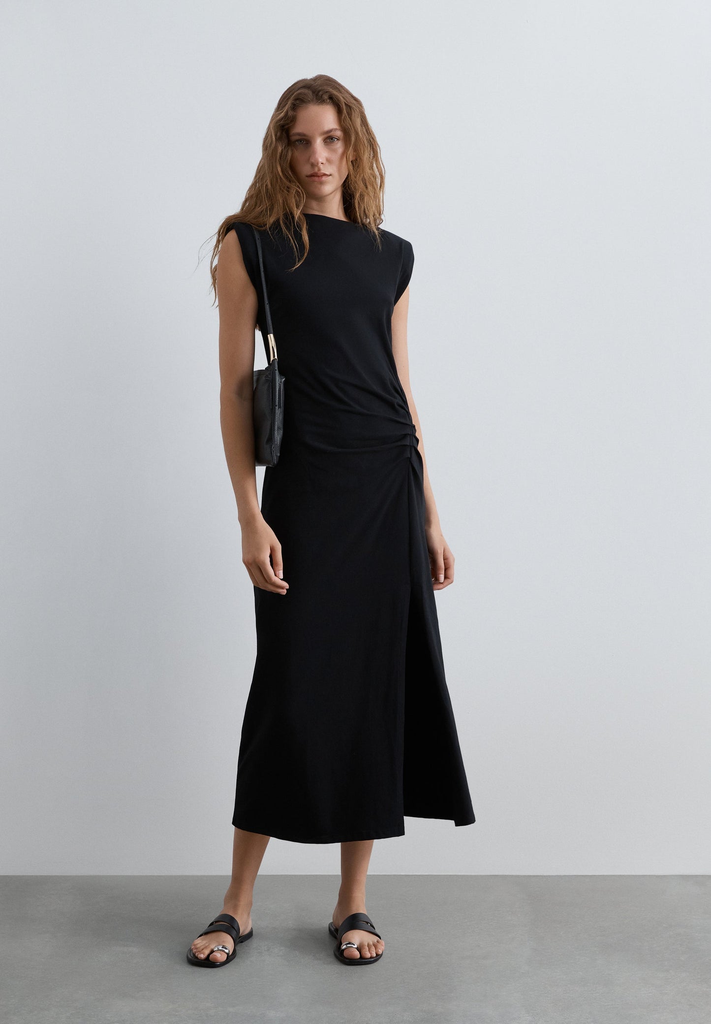 ROBE MIDI DRAPÉE CÔTÉ
