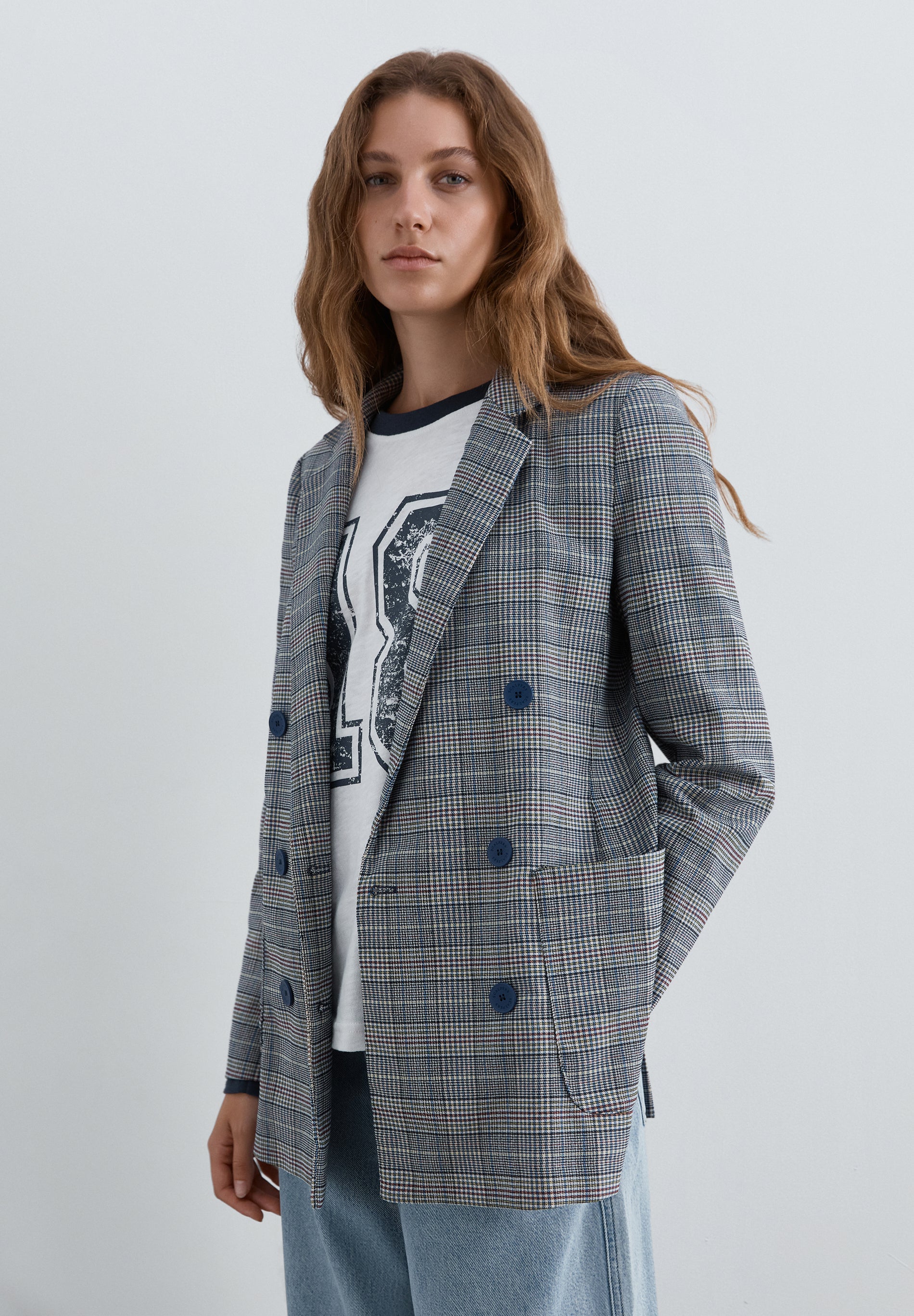 ZWEIREIHIGER BLAZER MIT KAROMUSTER