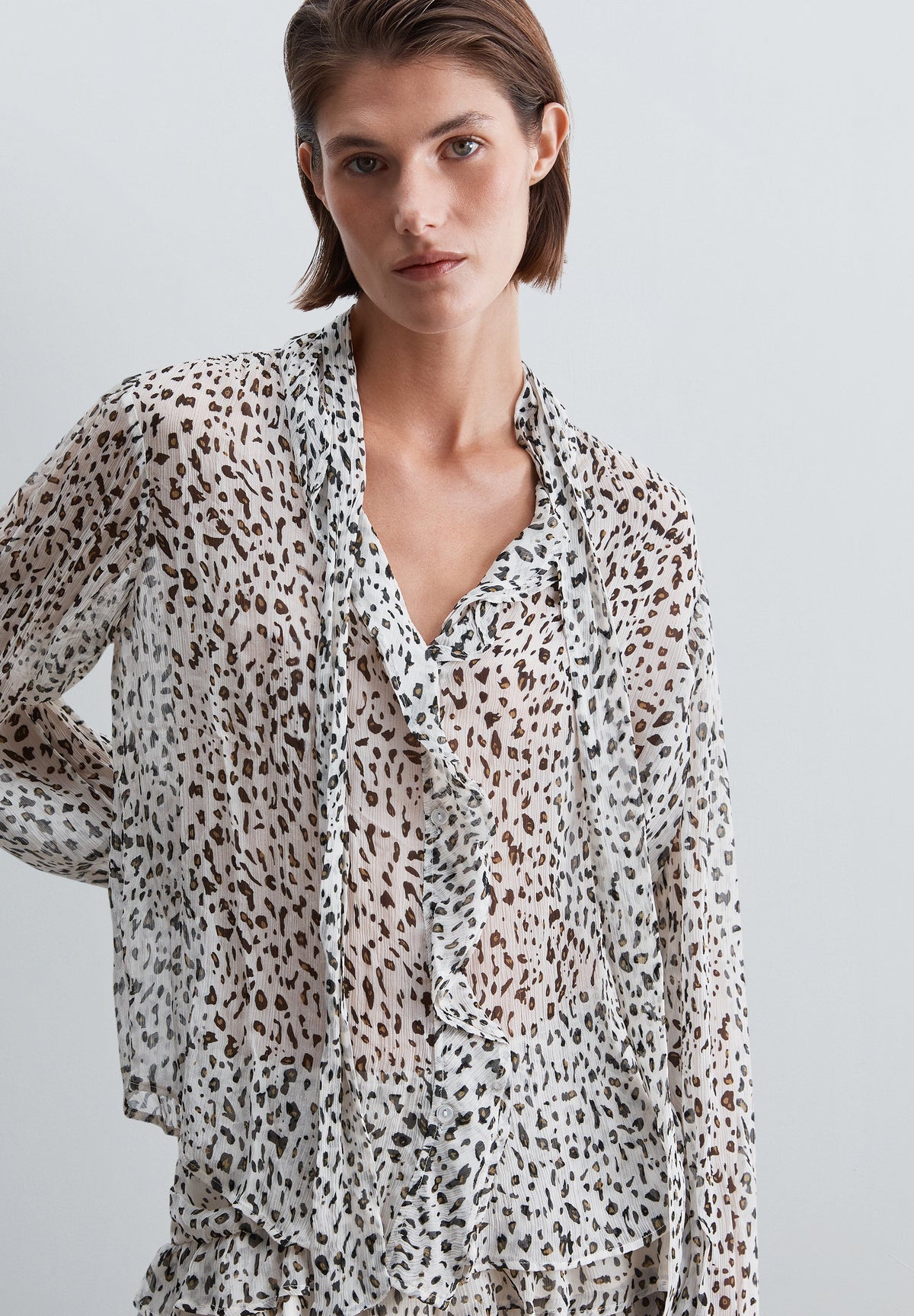 PRINTED FLOWING BLOUSE