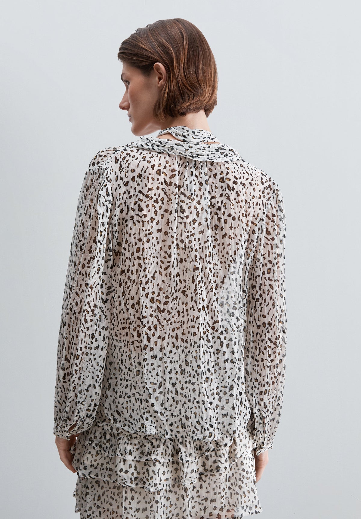 PRINTED FLOWING BLOUSE