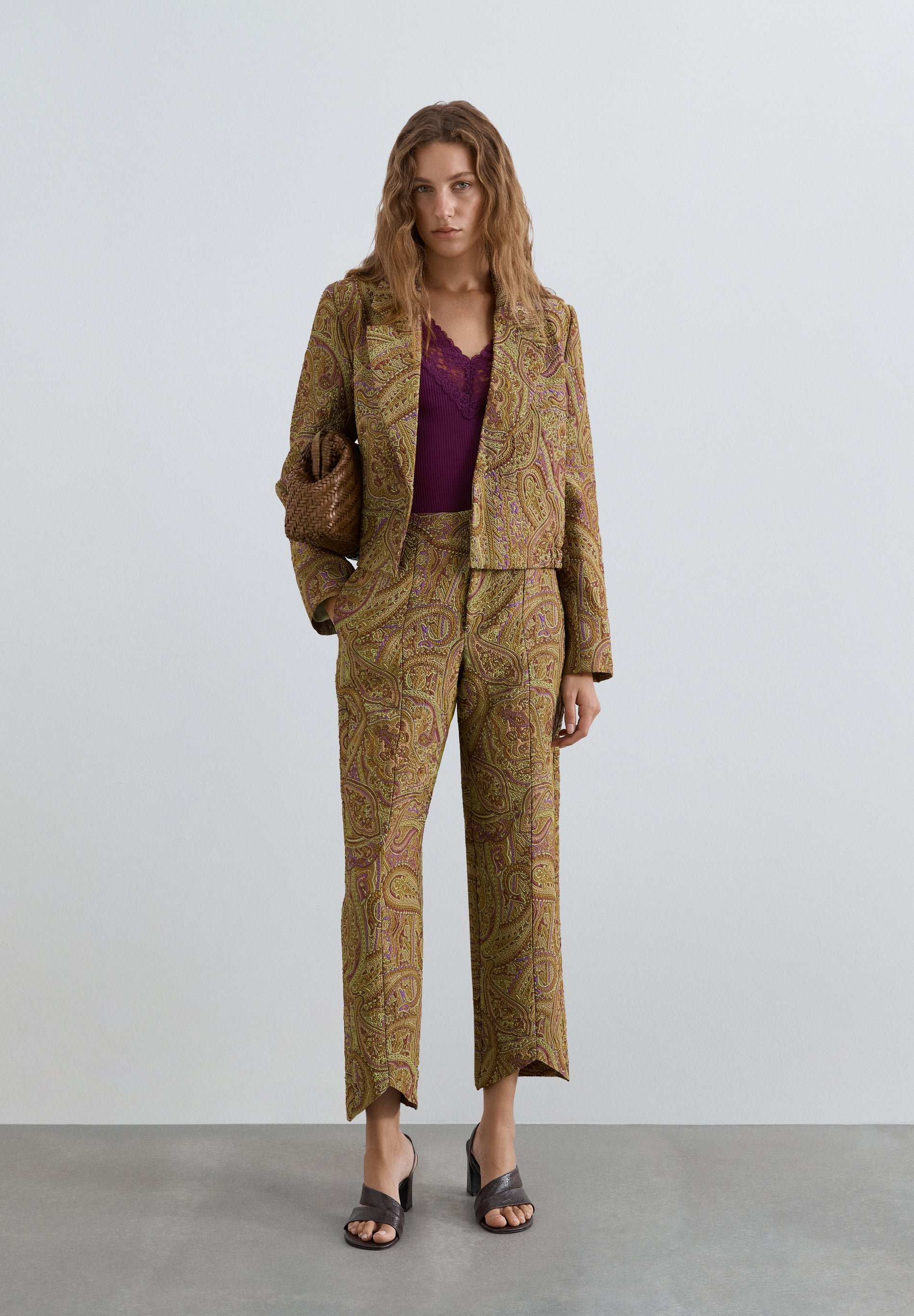 HOSE IN MIT PAISLEY-PRINT