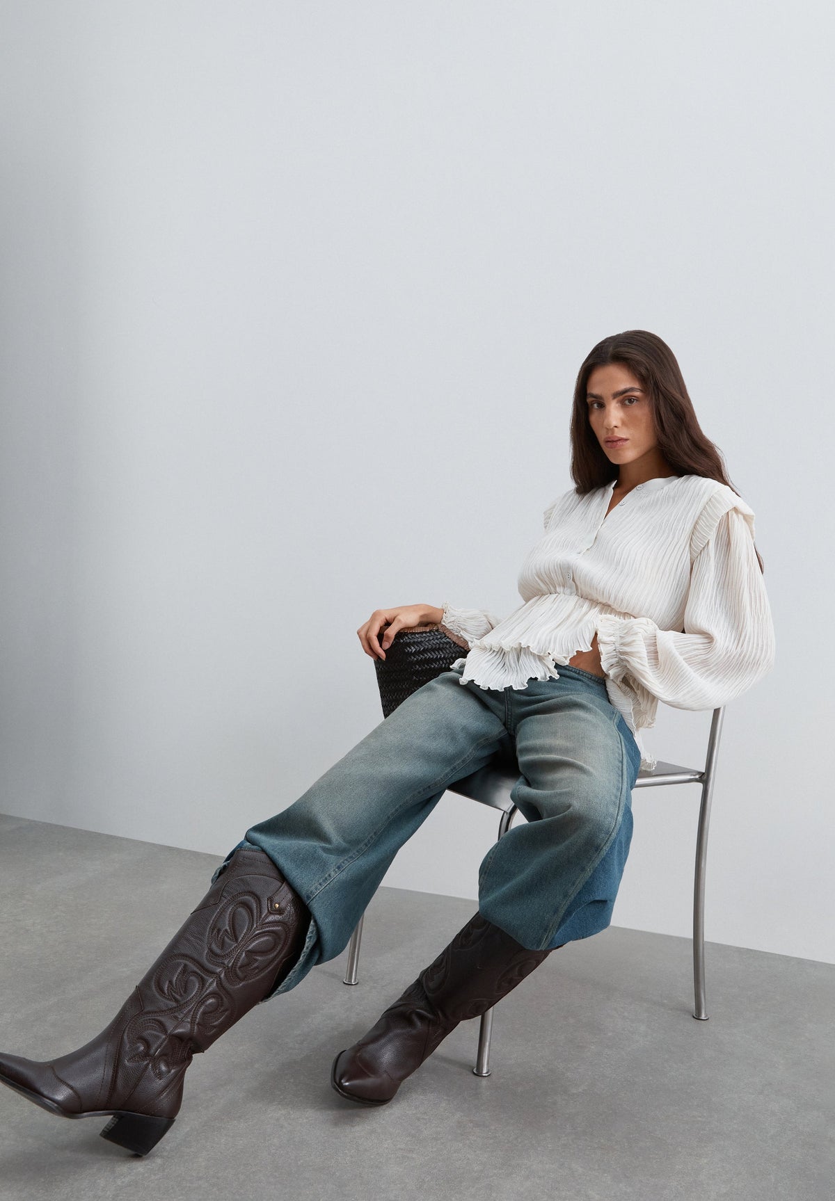 PLEATED RUFFLE BLOUSE