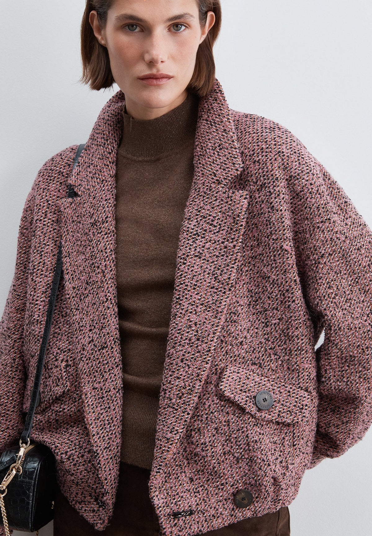 BOMBER JACKET WITH LAPELS