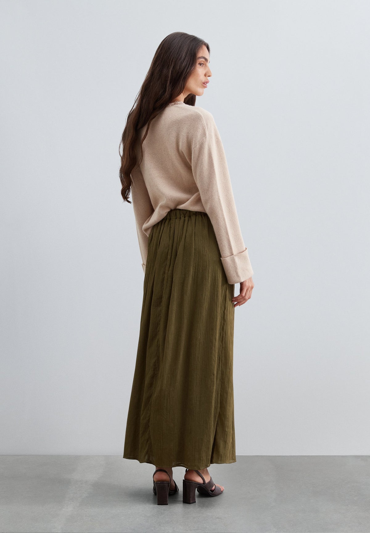 LONG TEXTURED SKIRT