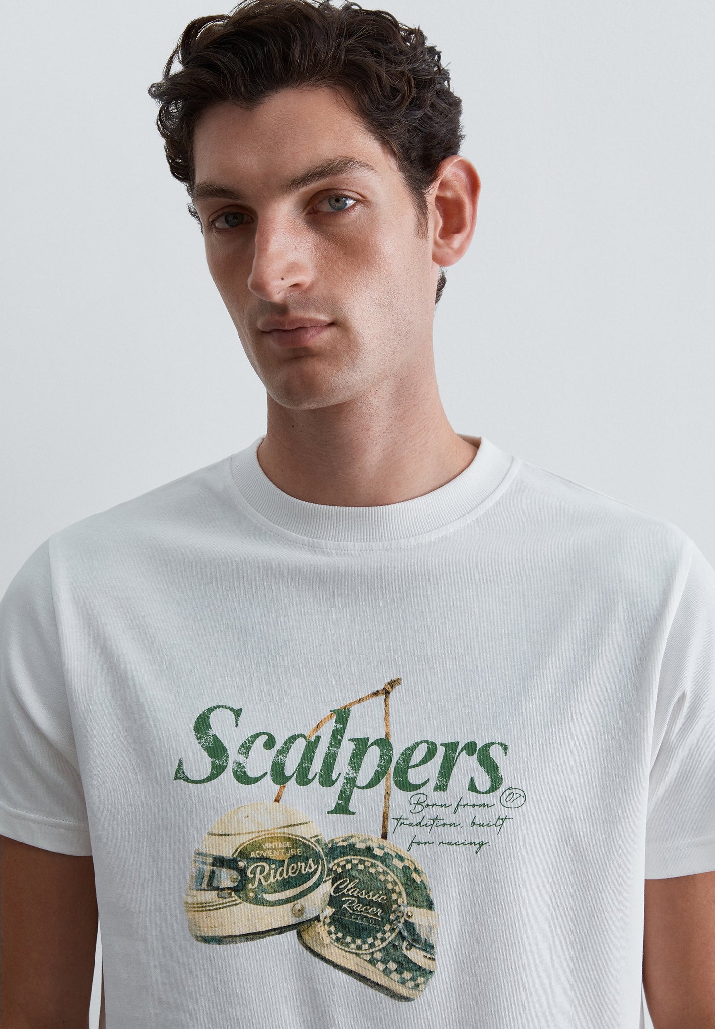 SCRACING TEE