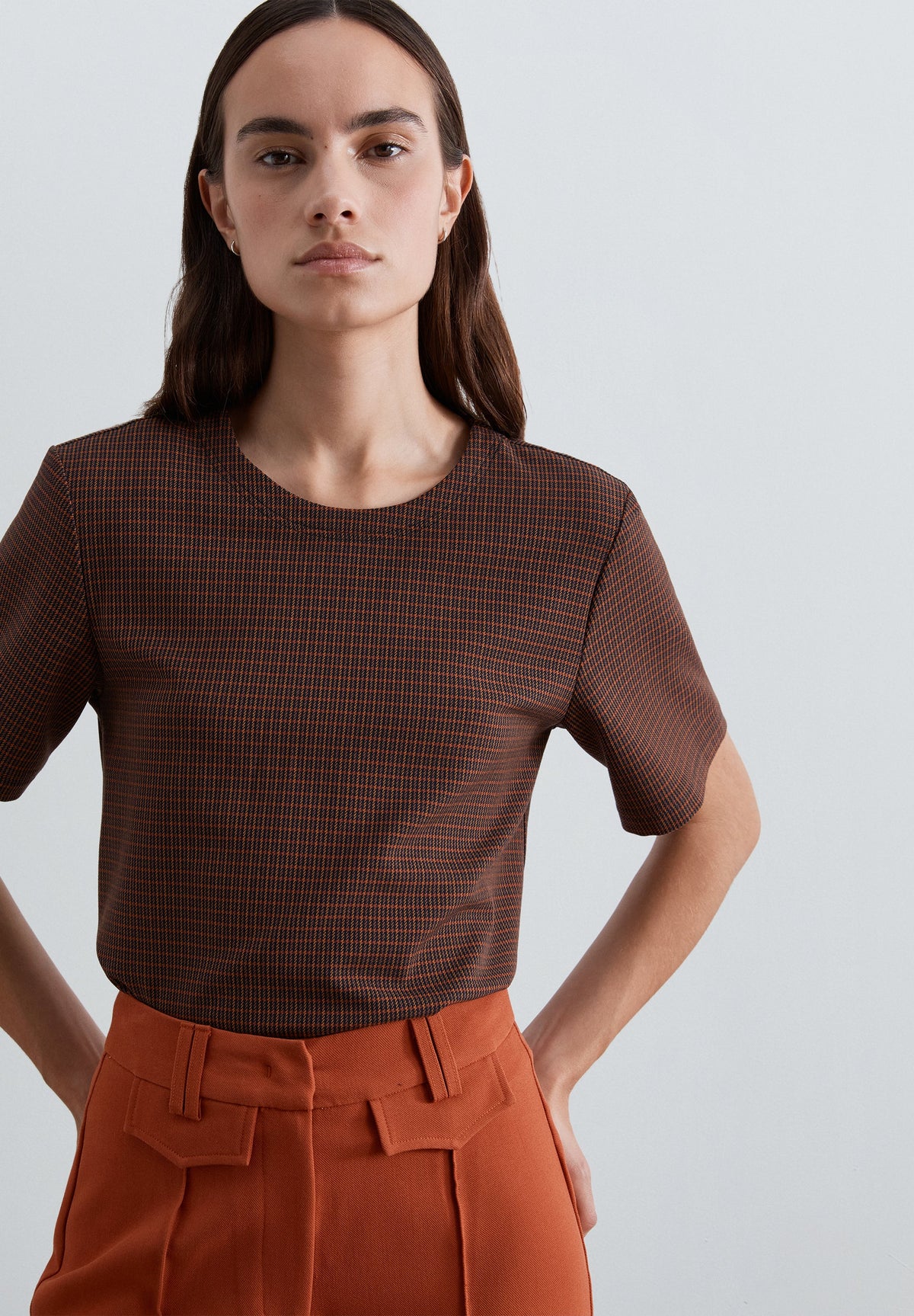 CHECKED T-SHIRT WITH SHOULDER DETAIL