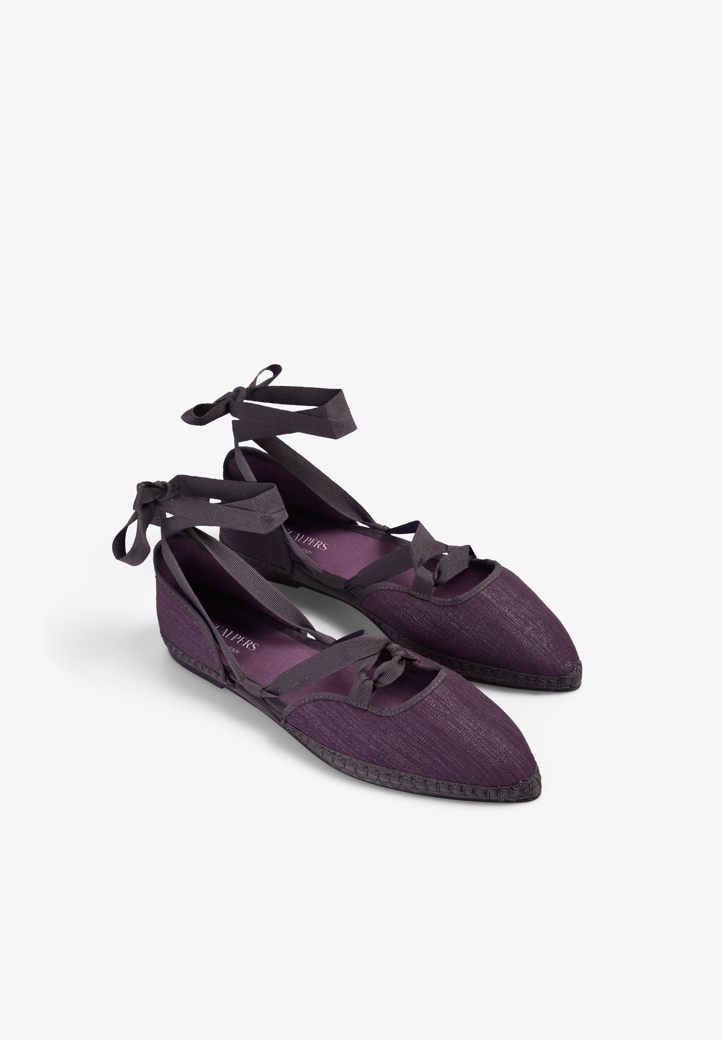 BALLET FLATS WITH STRAP
