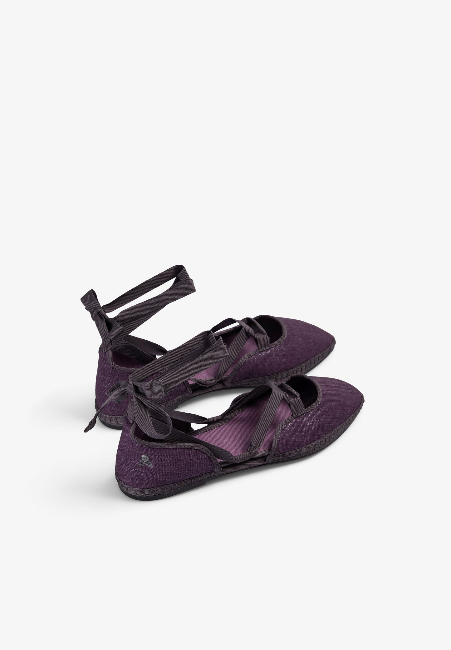 BALLET FLATS WITH STRAP