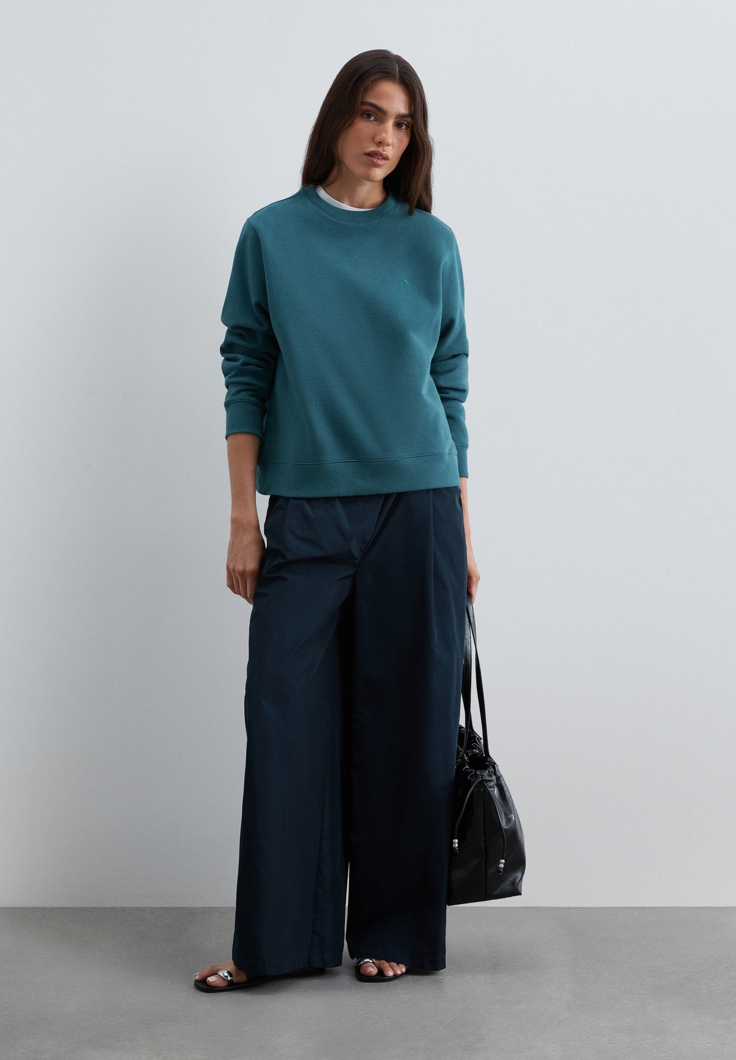 FELPA RICAMATA REGULAR FIT