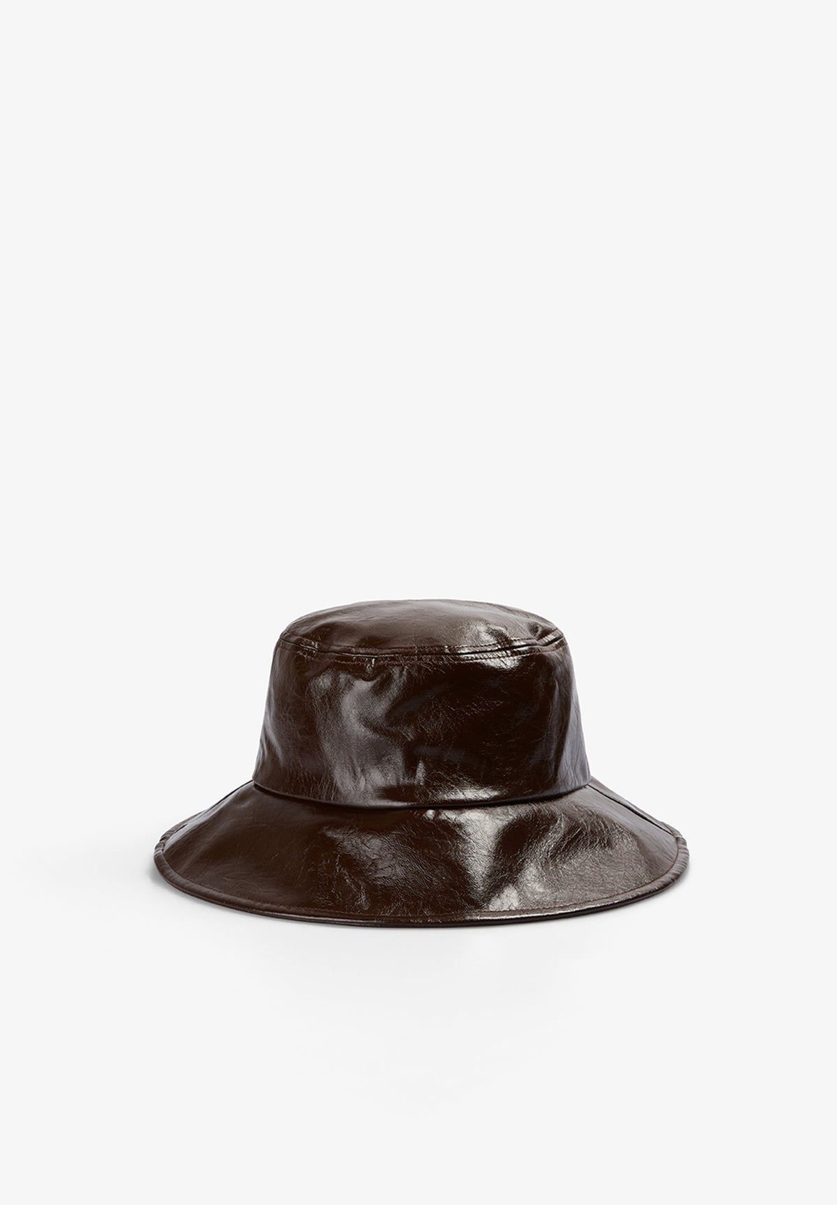 CAPPELLO BUCKET VERNICIATO