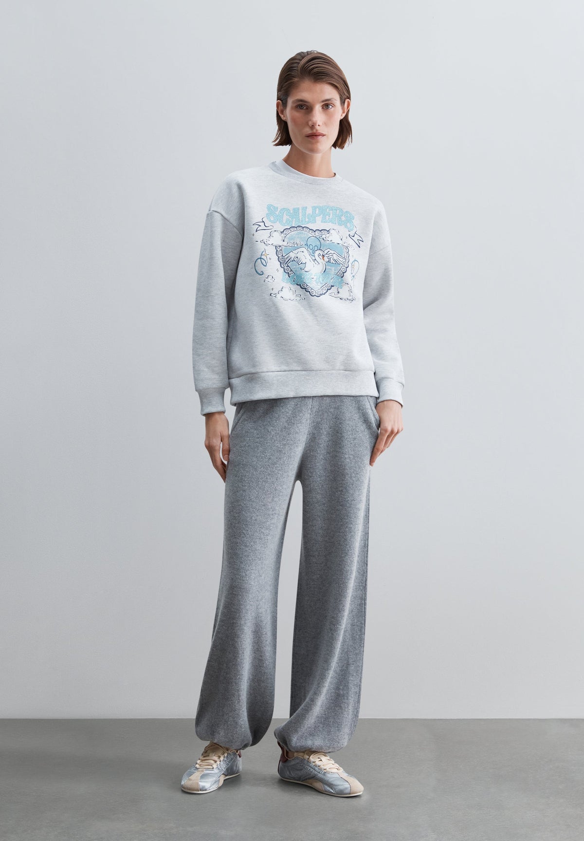 GLITTER PRINT SWEATSHIRT
