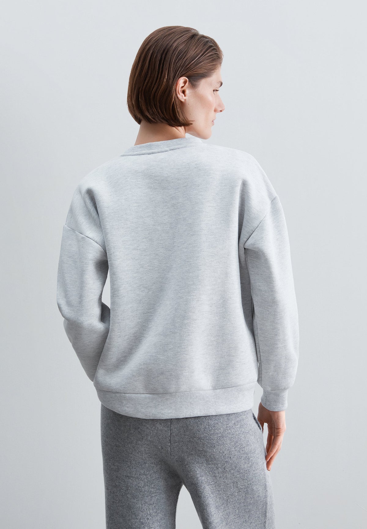 GLITTER PRINT SWEATSHIRT