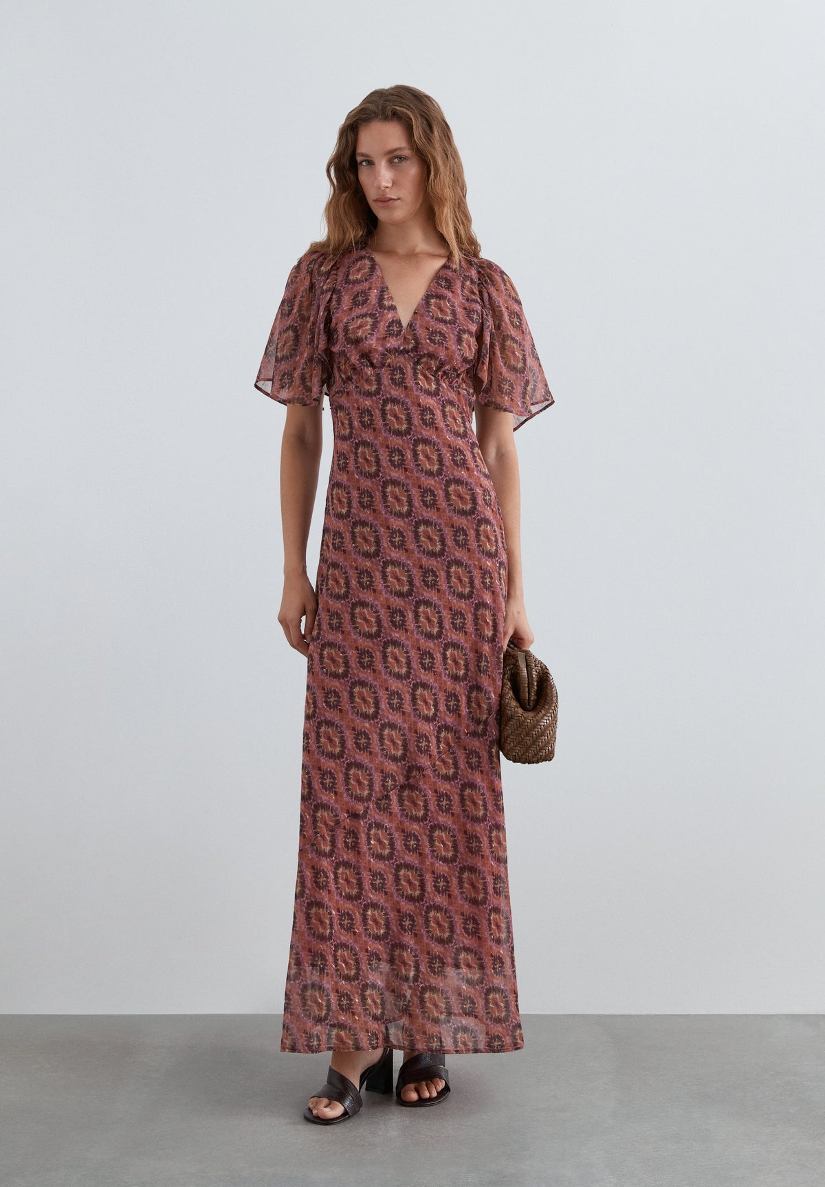 FLIESSENDES KLEID MIT PRINT